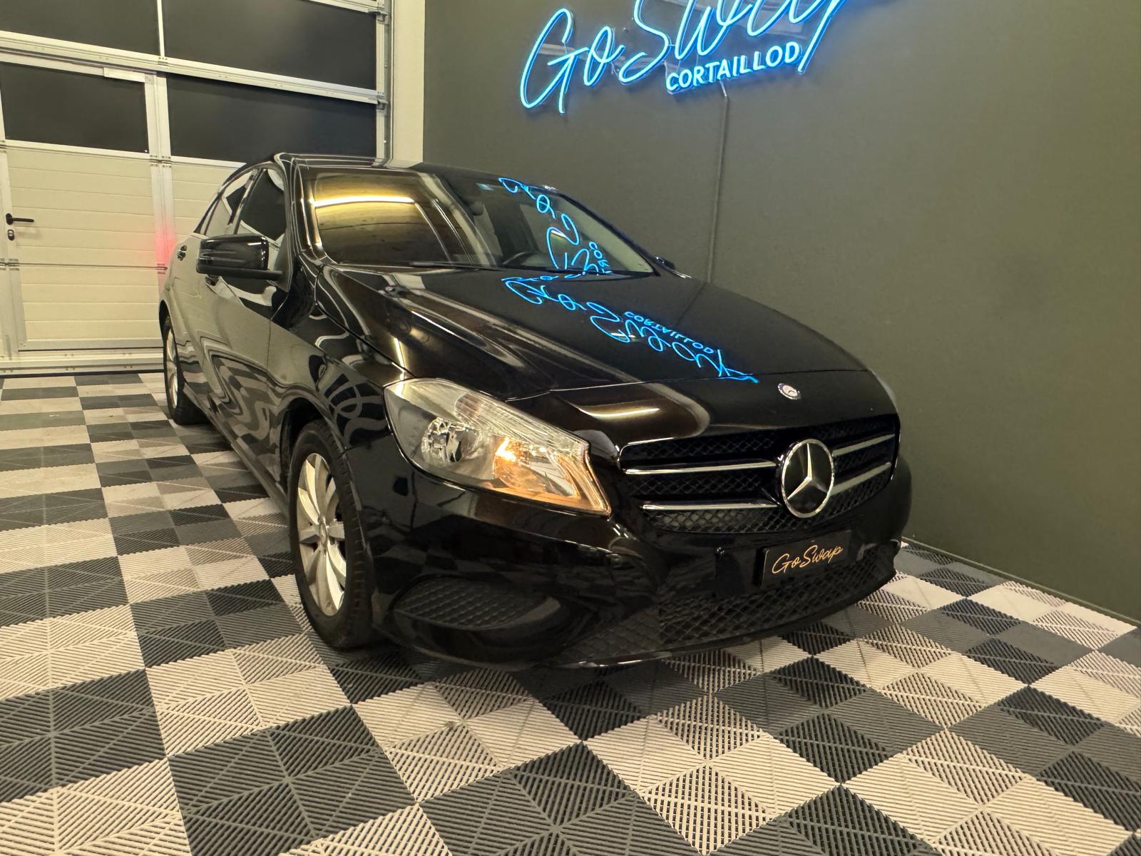 MERCEDES-BENZ A 180 Style 7G-DCT-image-7