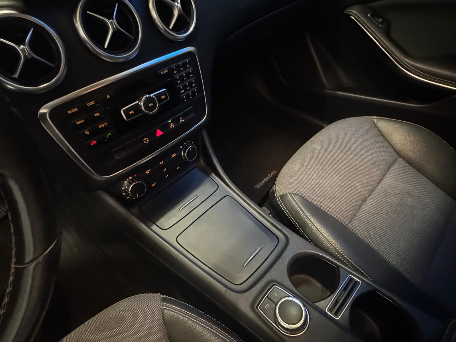 MERCEDES-BENZ A 180 Style 7G-DCT-image-23