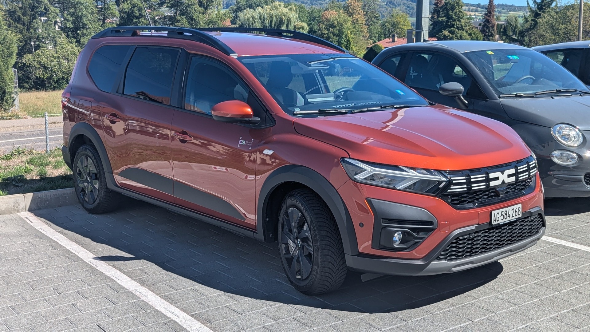 DACIA 1.0 TCe Expression 7P-image-0