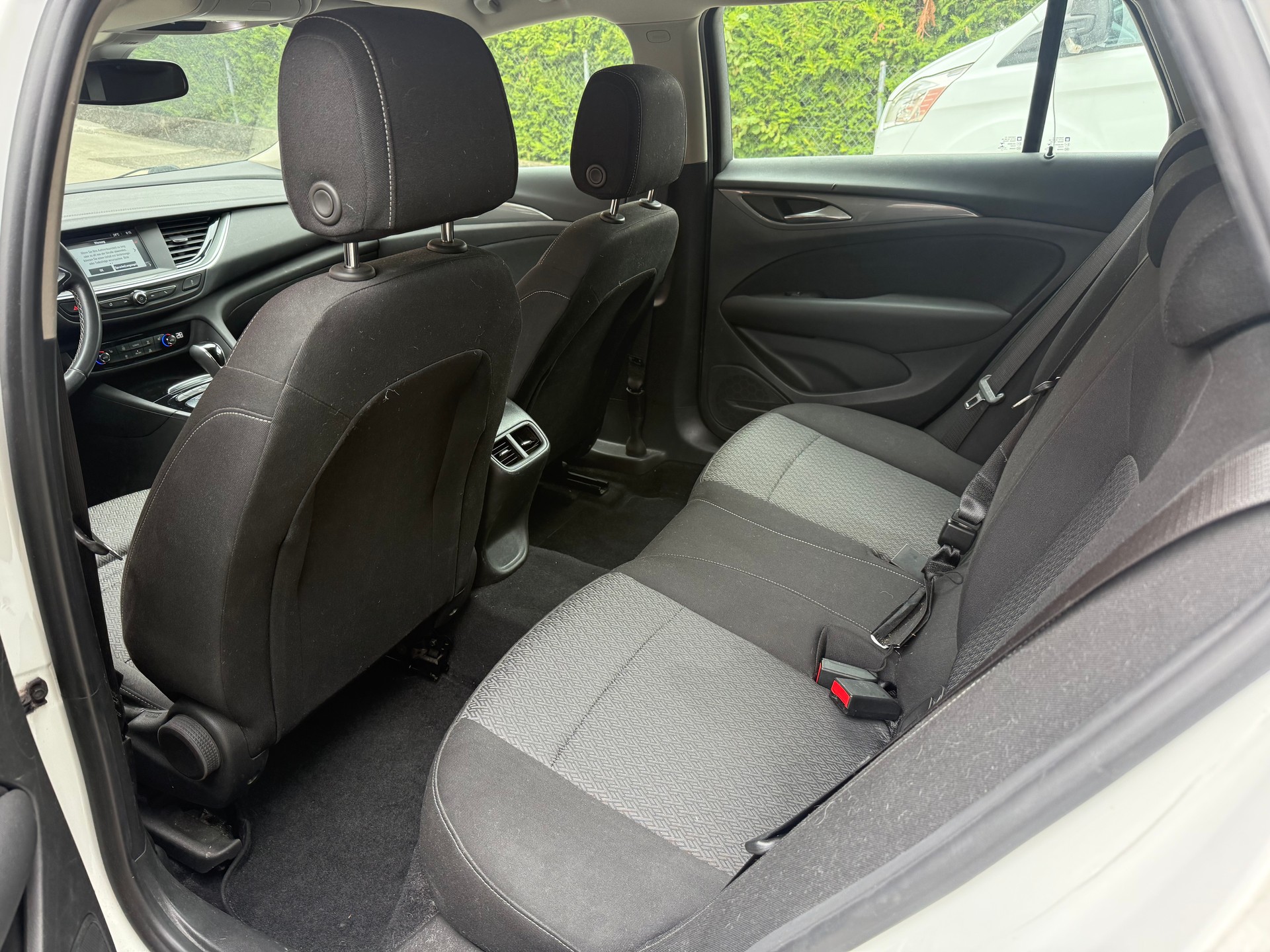 OPEL Insignia 1.6 CDTI Sports Tourer Excellence Automatic-image-8