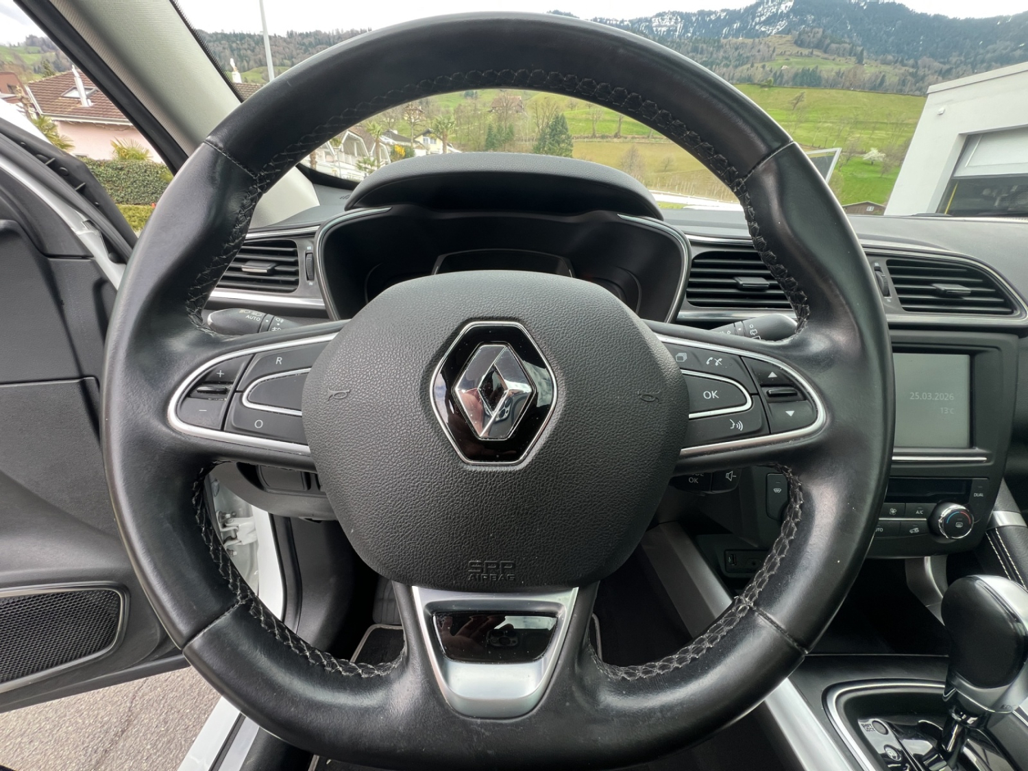 RENAULT Kadjar 1.2 TCe 90th Anniv. EDC-image-13