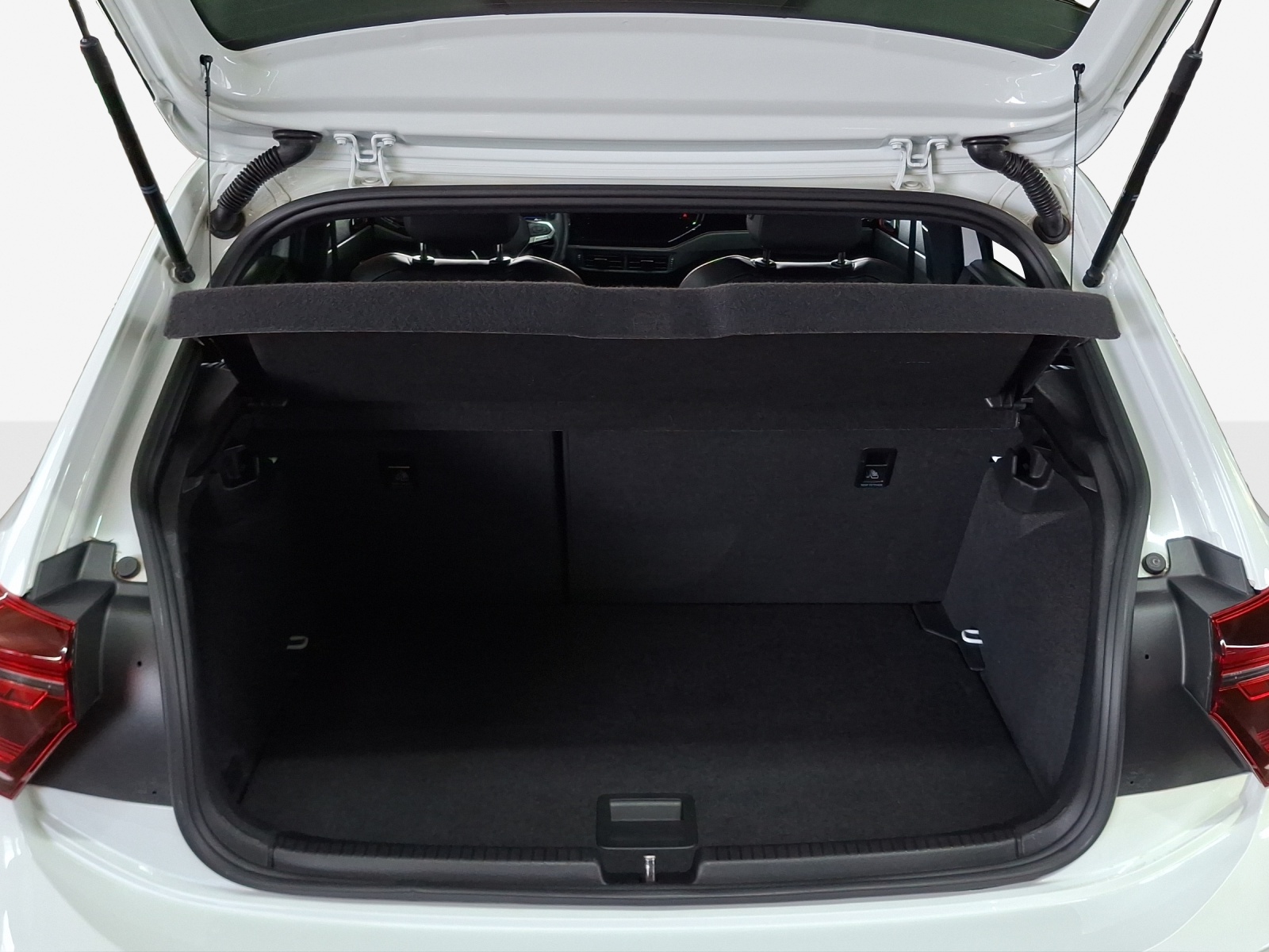 VW Polo 2.0 TSI GTI United DSG-image-12