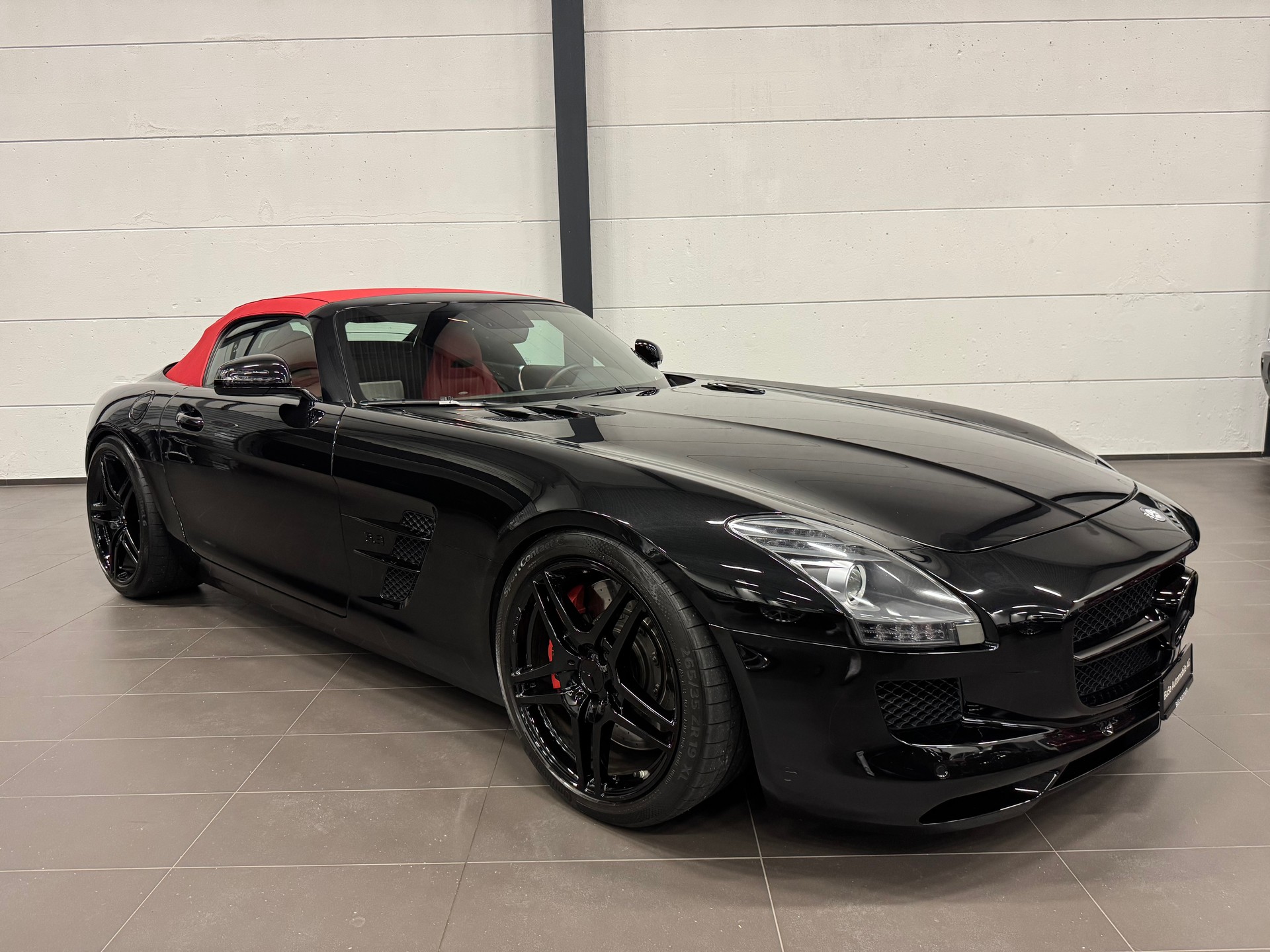 MERCEDES-BENZ SLS 63 AMG Speedshift-image-5