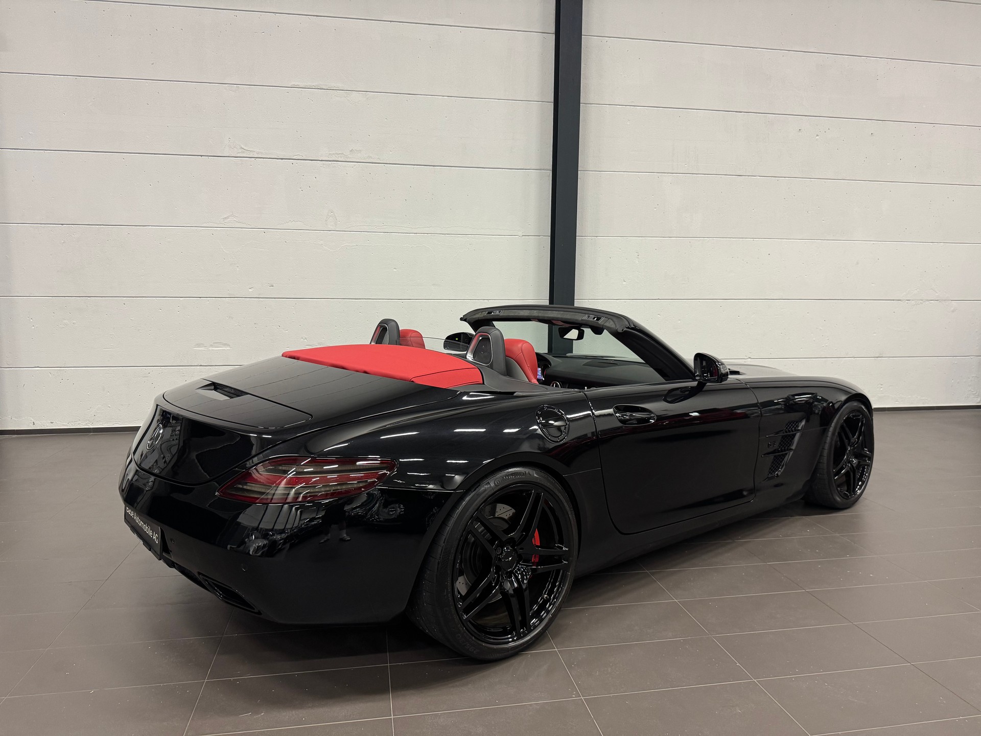 MERCEDES-BENZ SLS 63 AMG Speedshift-image-13