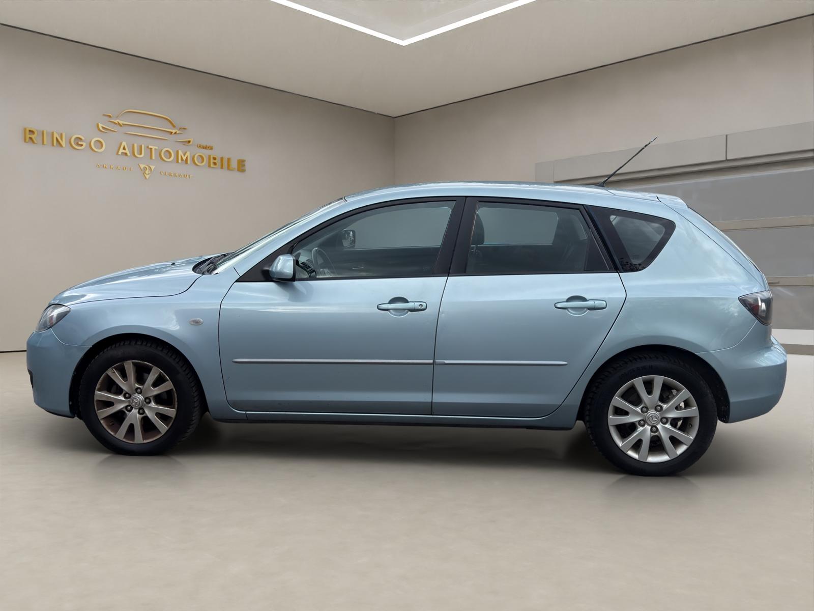 MAZDA 3-image-2