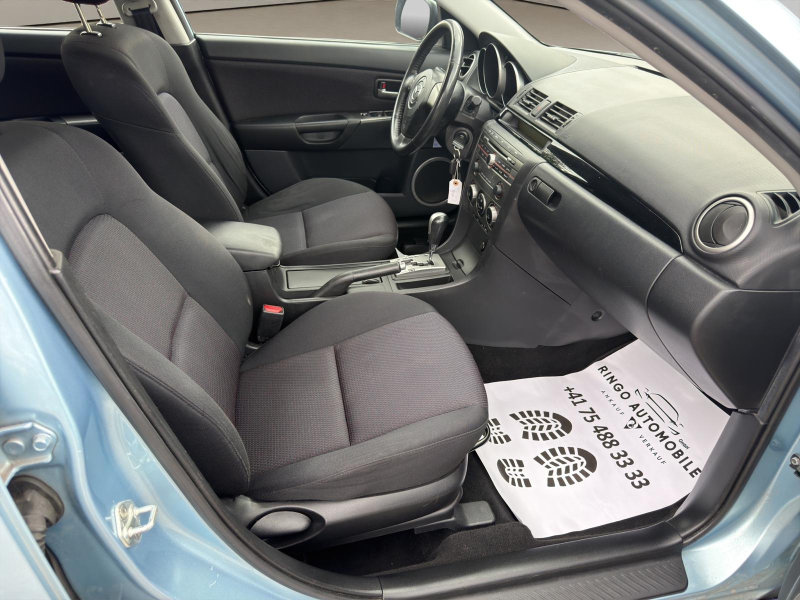 MAZDA 3-image-11