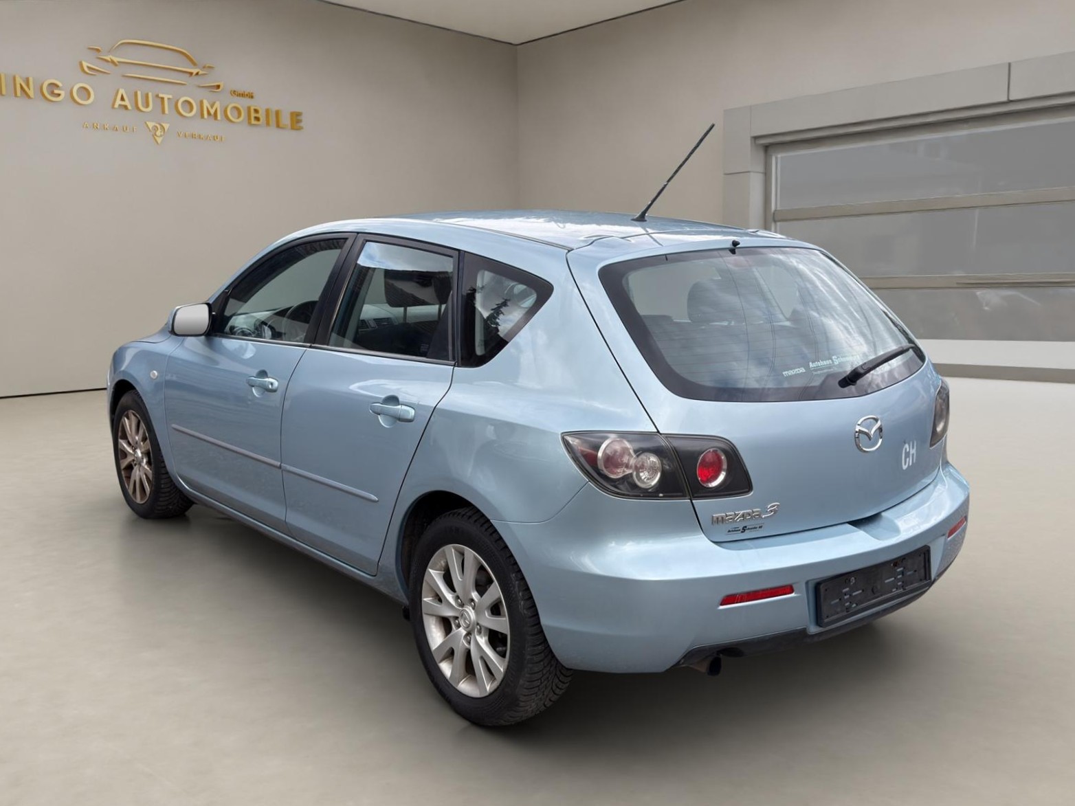 MAZDA 3-image-3
