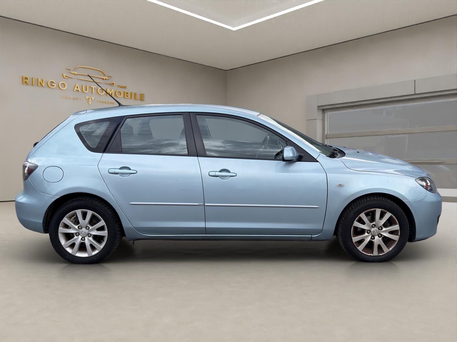 MAZDA 3-image-6