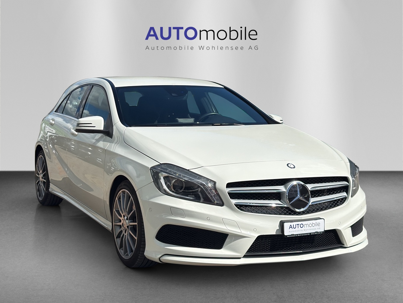 MERCEDES-BENZ A 200 AMG Line 7G-DCT-showroom-element-3