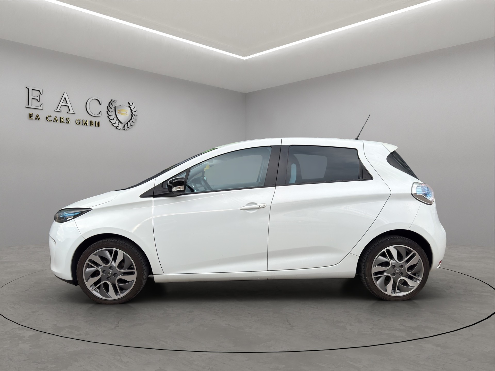 RENAULT Zoe Life Q210-showroom-element-1