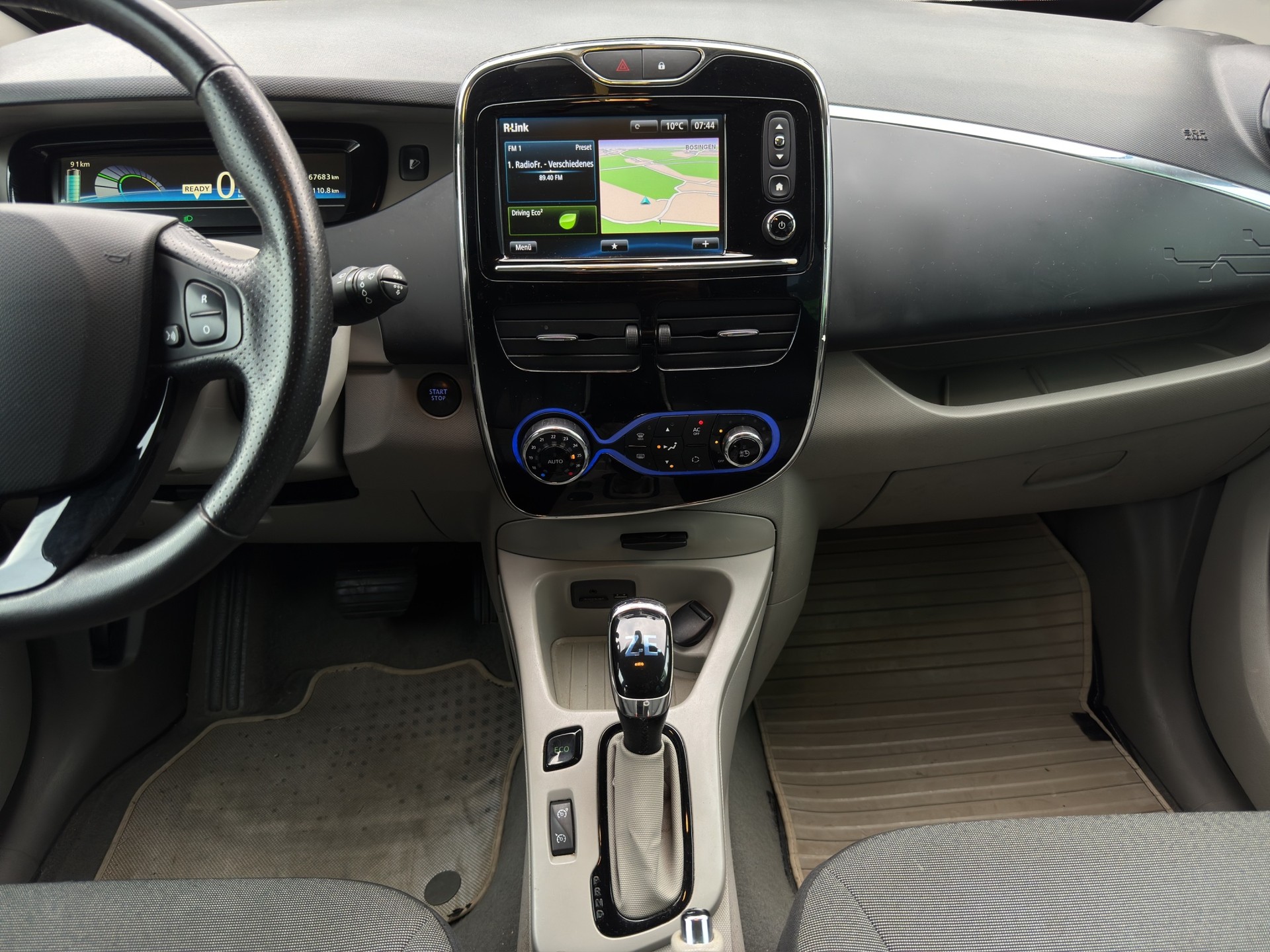 RENAULT Zoe Life Q210-image-12