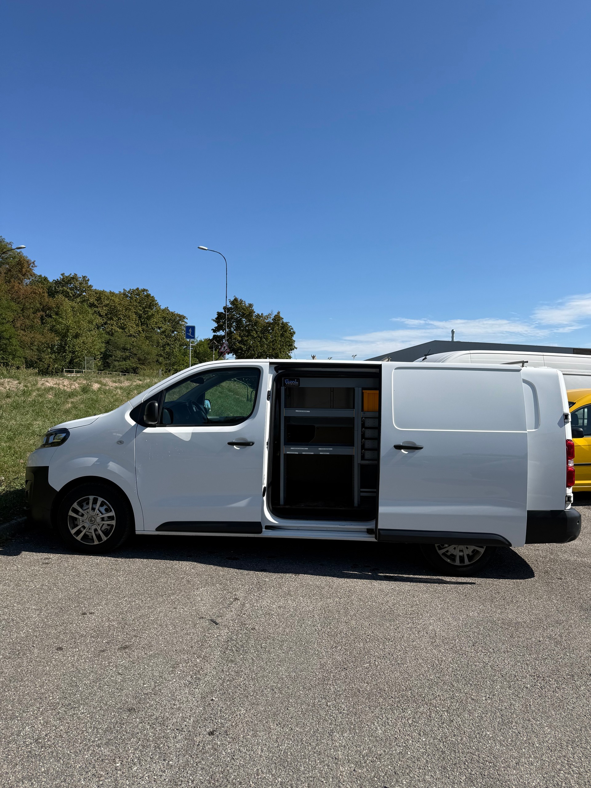 CITROEN Jumpy 2.0 BlueHDi 180 S&S XL Komfort EAT6-image-9