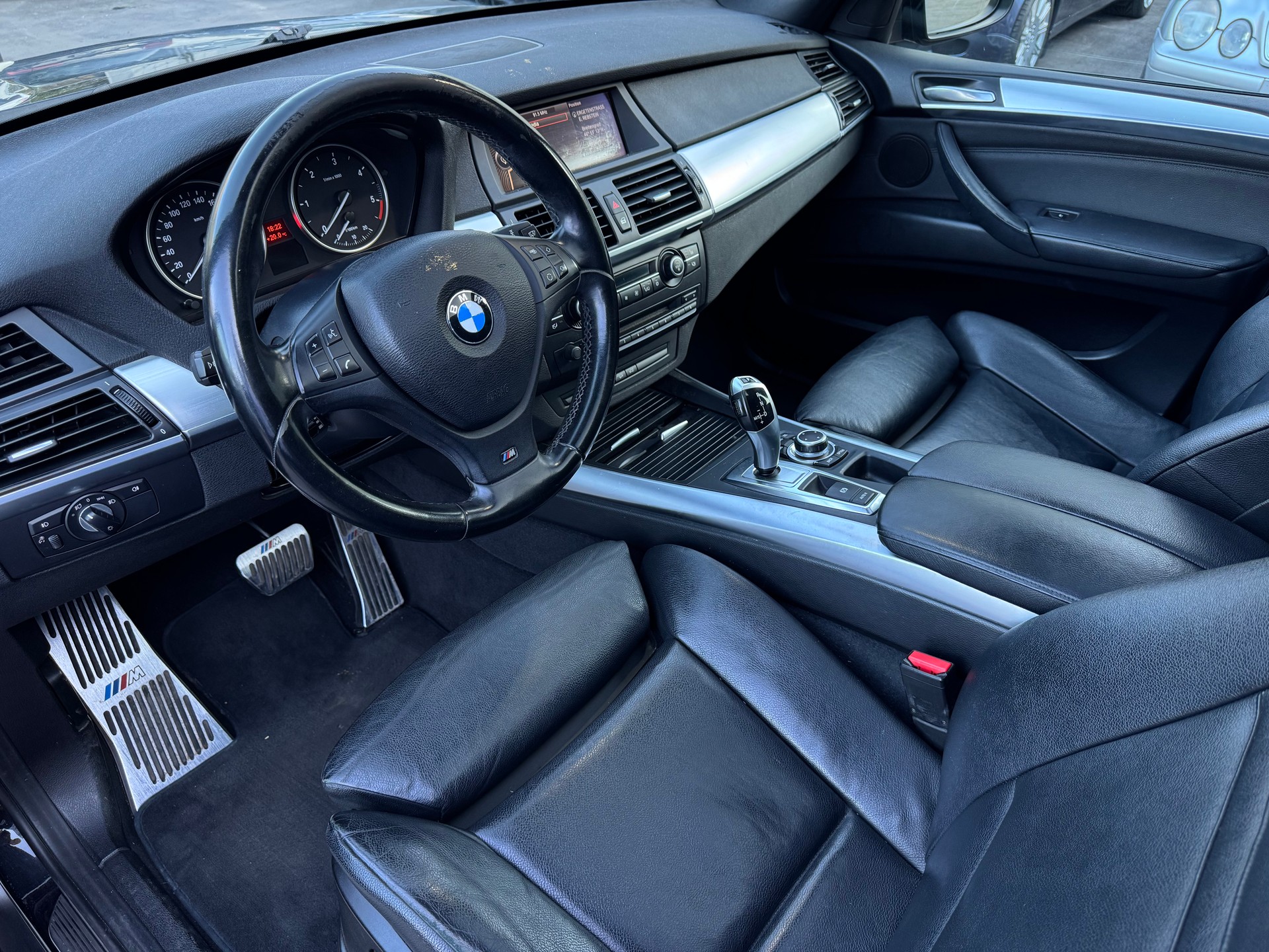 BMW X5 xDrive 30d Steptronic-image-9