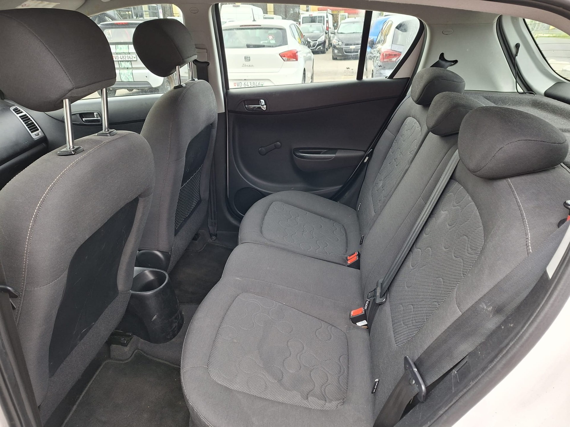 HYUNDAI i20 1.2 Comfort-image-12