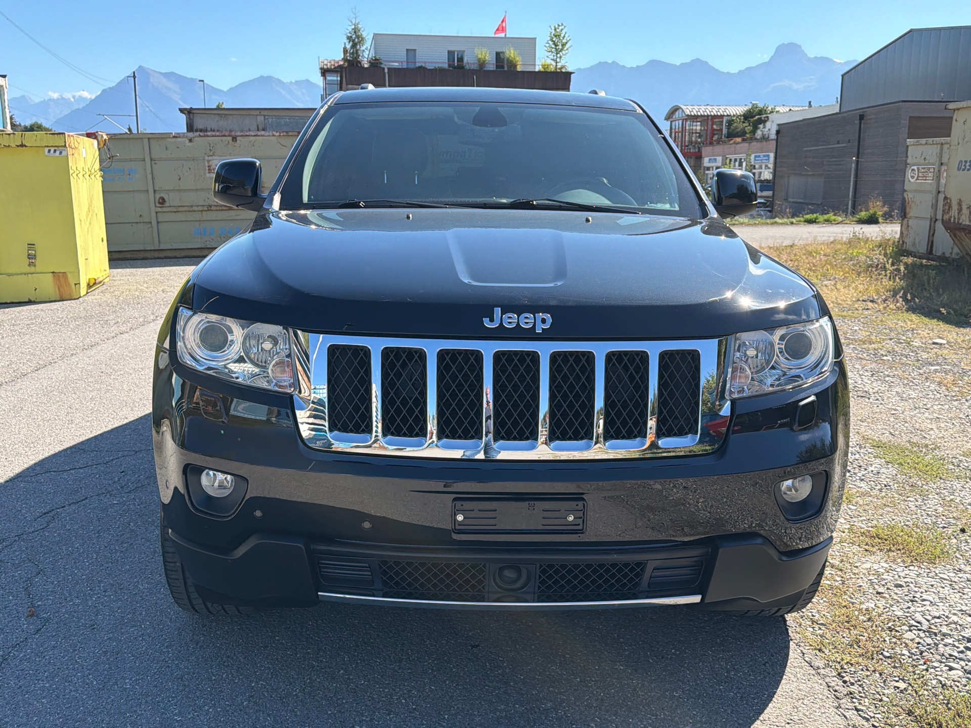 JEEP Grand Cherokee 5.7 HEMI V8 Overland Automatic-image-7