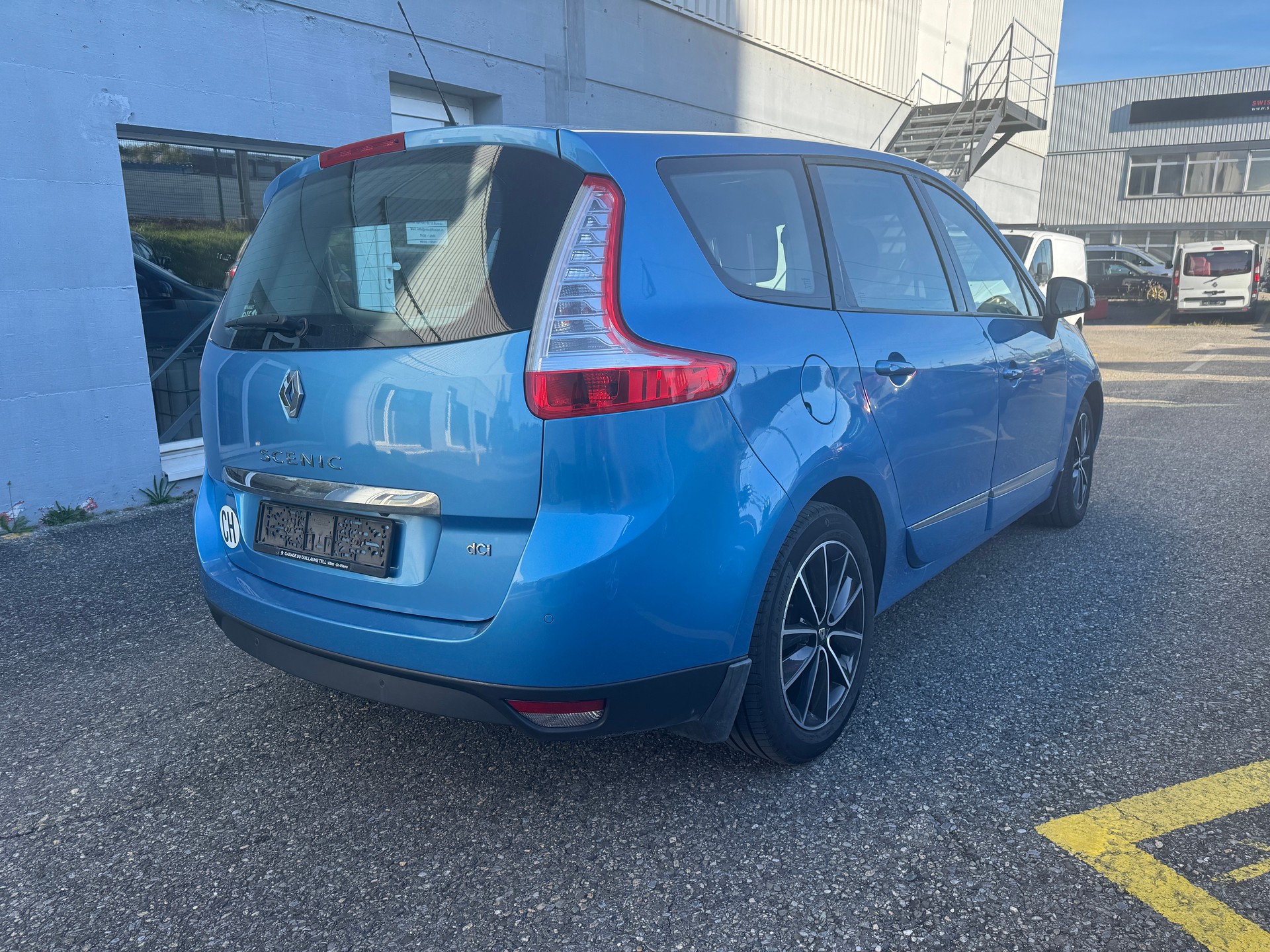 RENAULT Grand Scénic 1.5 dCi Bose EDC-image-5