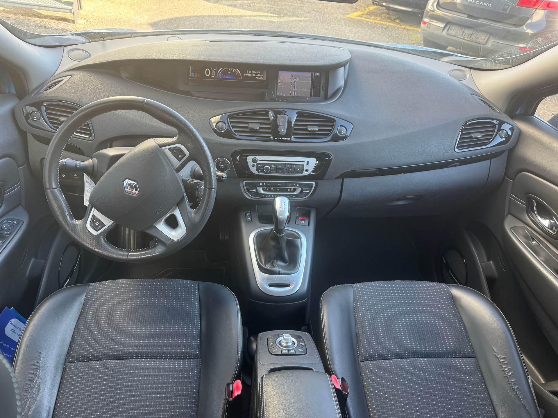 RENAULT Grand Scénic 1.5 dCi Bose EDC-image-8