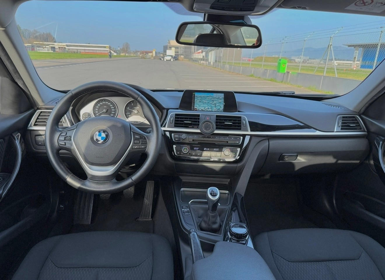 BMW 318-image-7