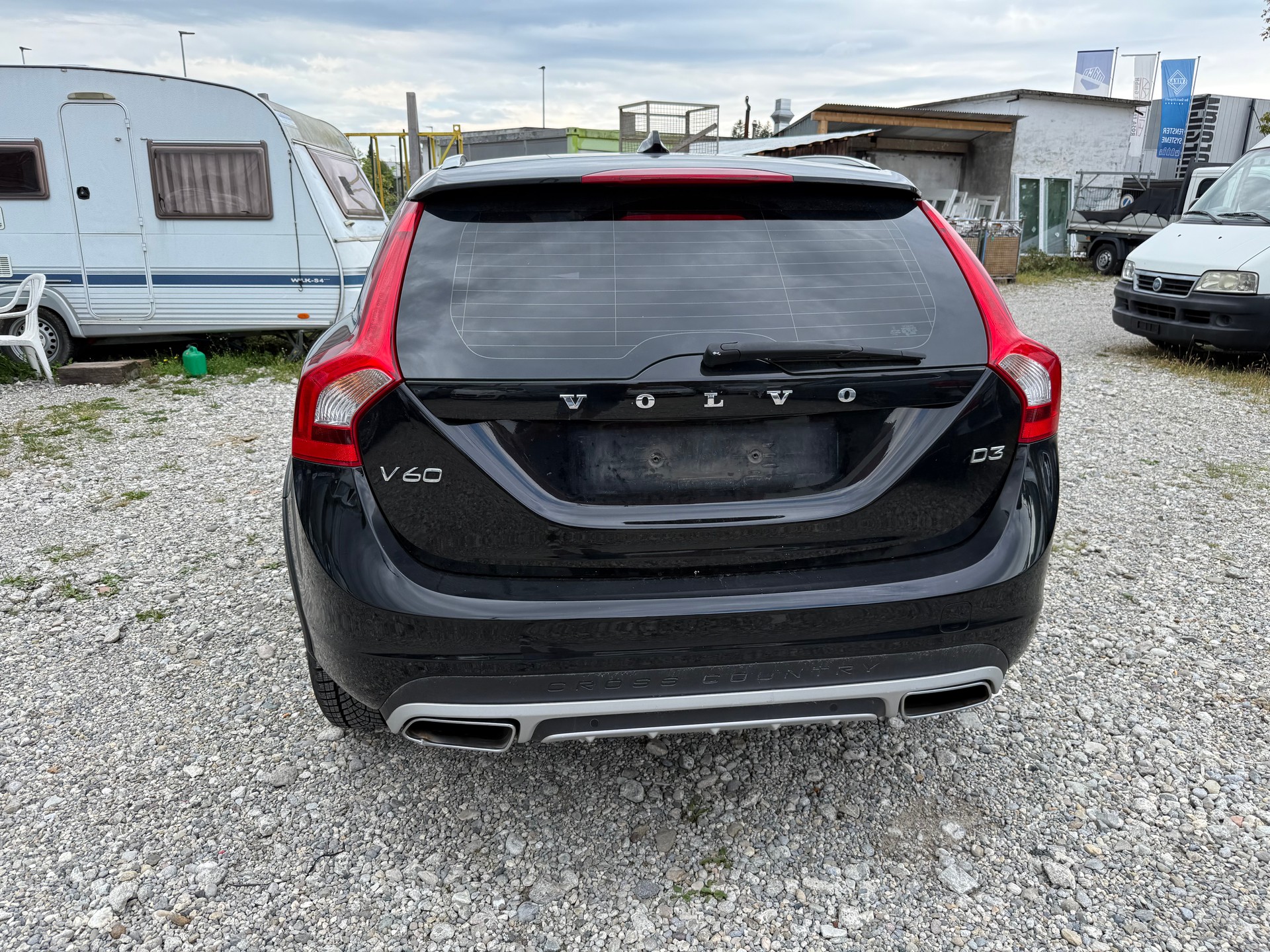 VOLVO V60 Cross Country D3 Kinetic Geartronic-image-5