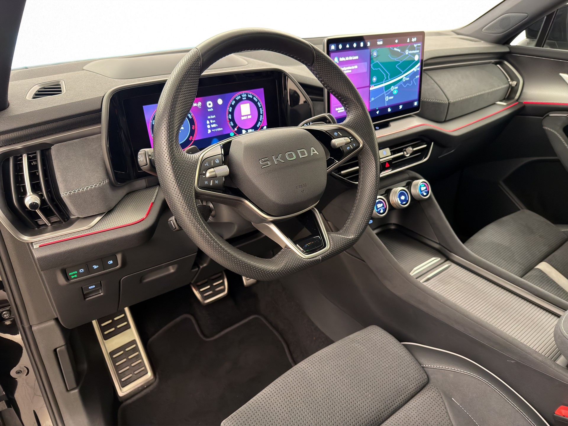 SKODA Kodiaq 2.0 TSI SportLine-image-12