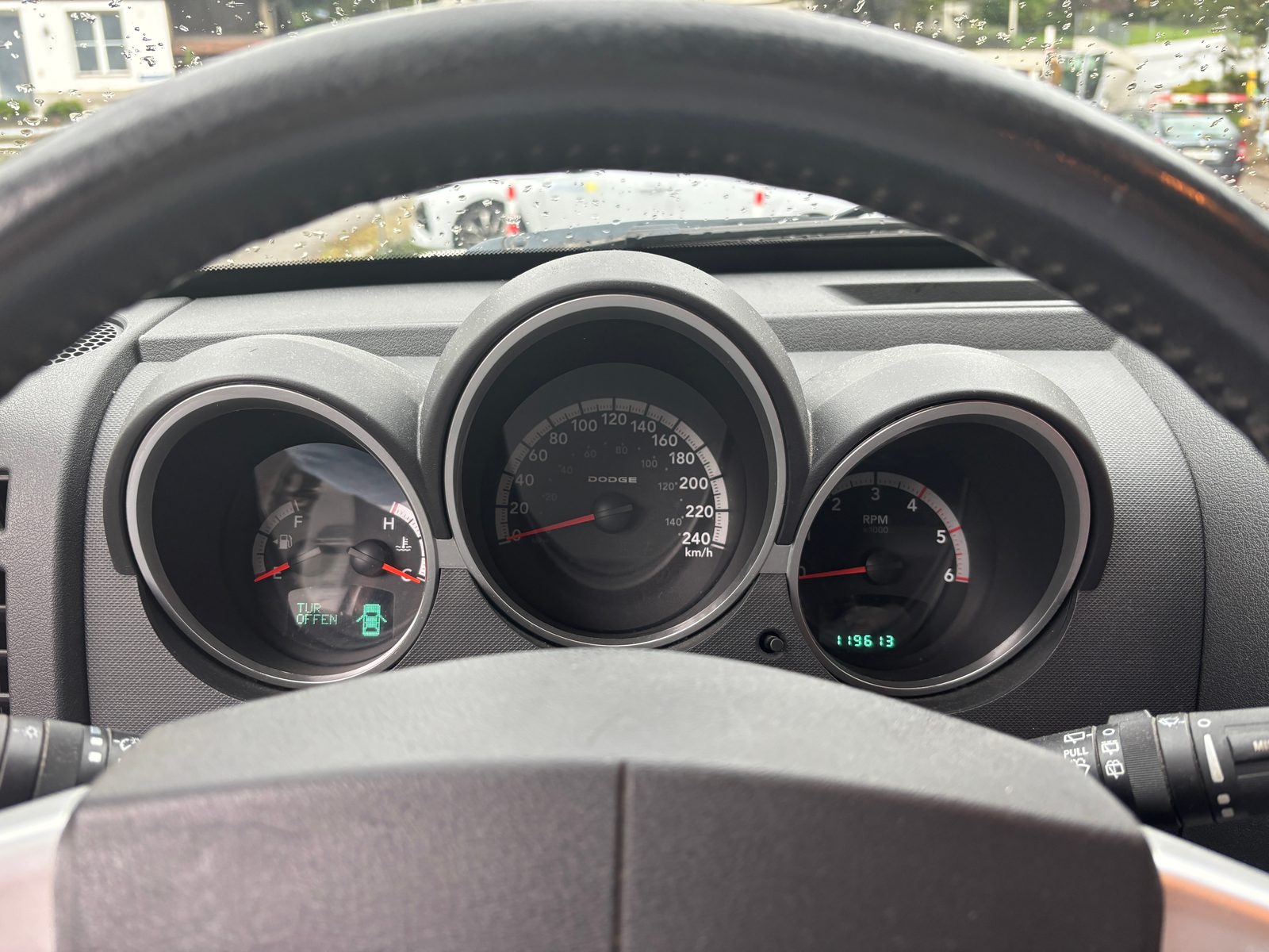 DODGE Nitro 2.8 CRD R/T Automatic-image-5