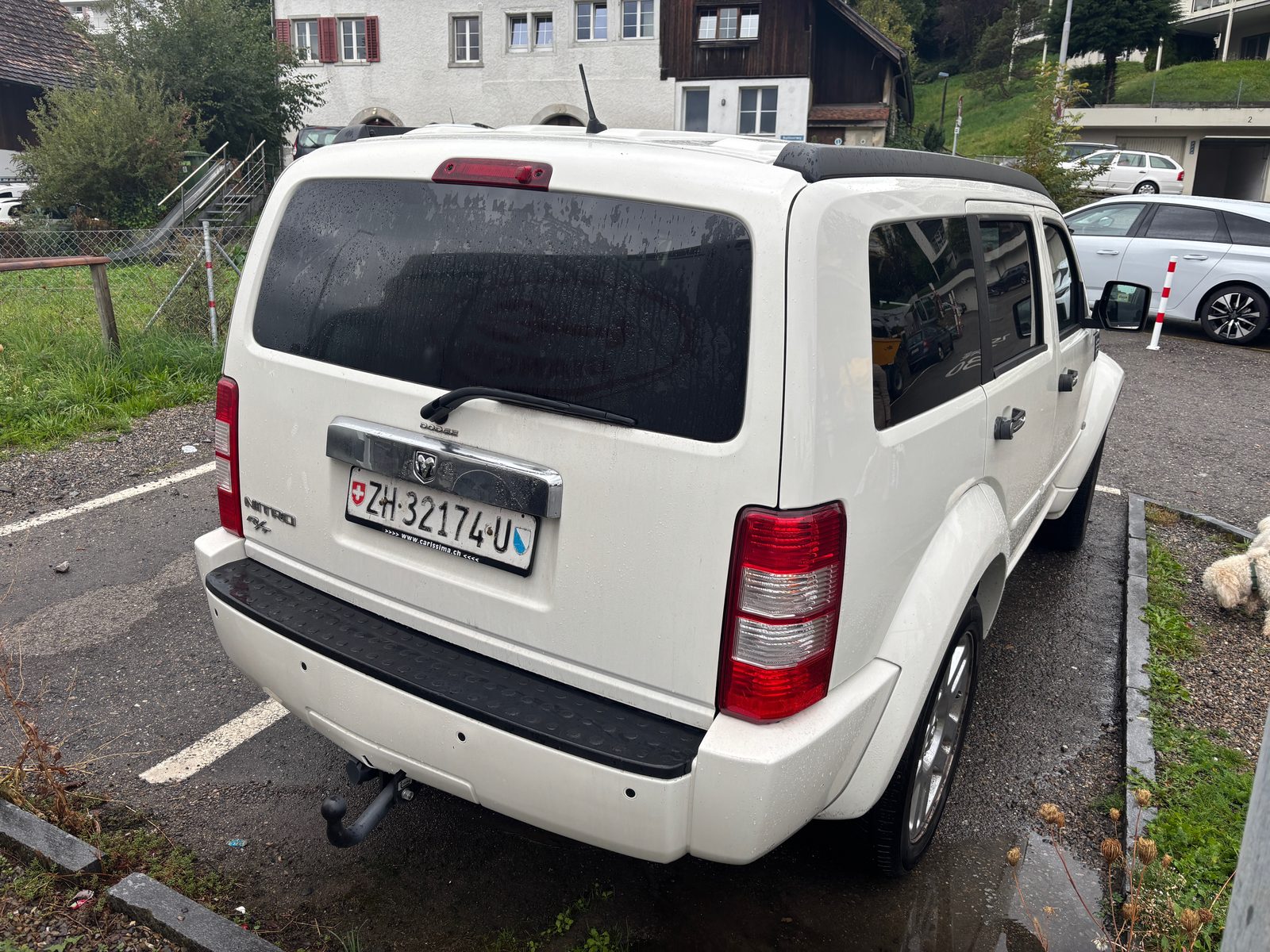DODGE Nitro 2.8 CRD R/T Automatic-image-2