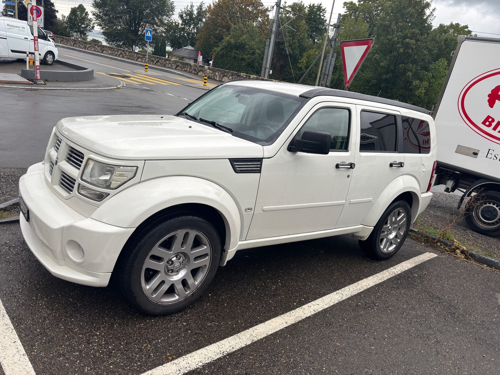 DODGE Nitro 2.8 CRD R/T Automatic-image-0