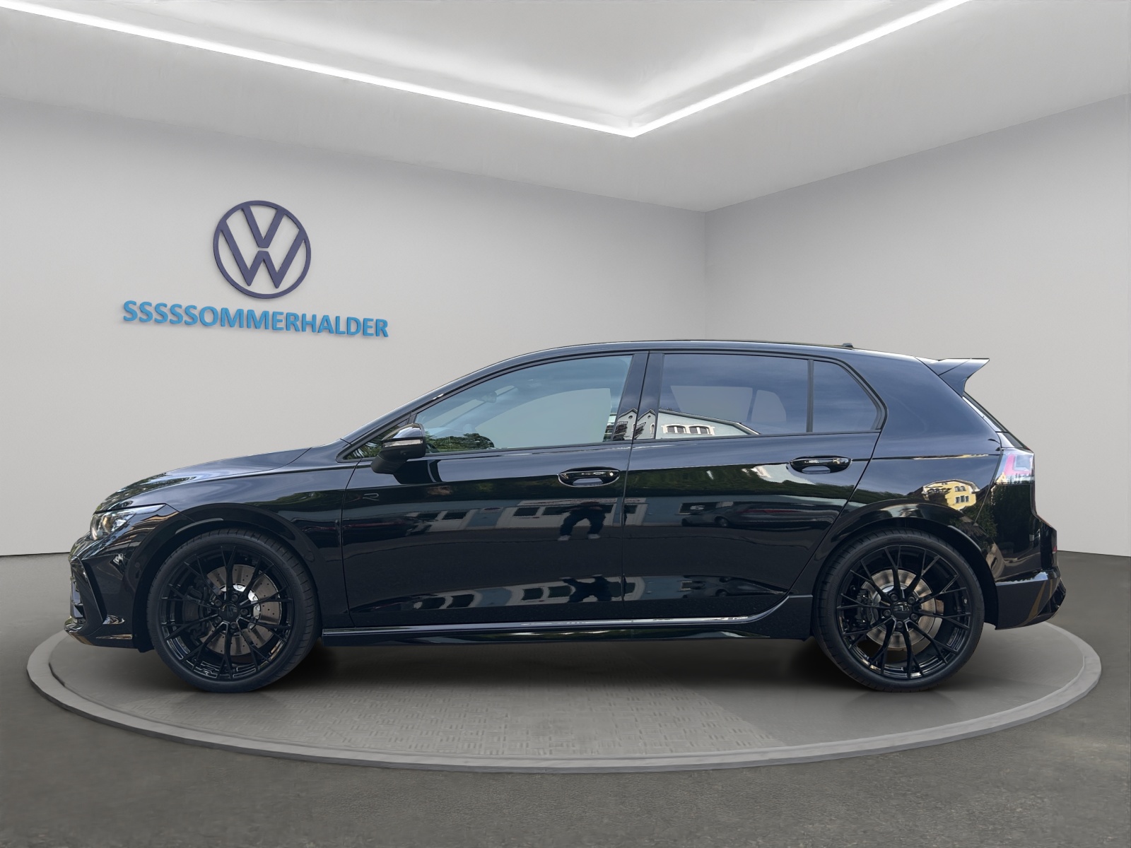 VW Golf 2.0 TSI R DSG 4 Motion-image-1