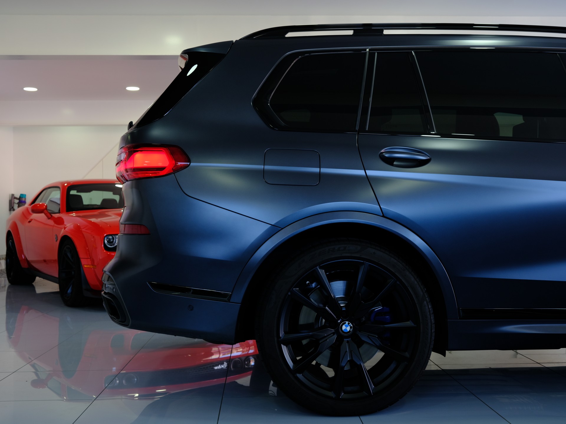 BMW X7 xDrive M50i Steptronic *EDITION DARK SHADOW* *6-SITZER*-image-8