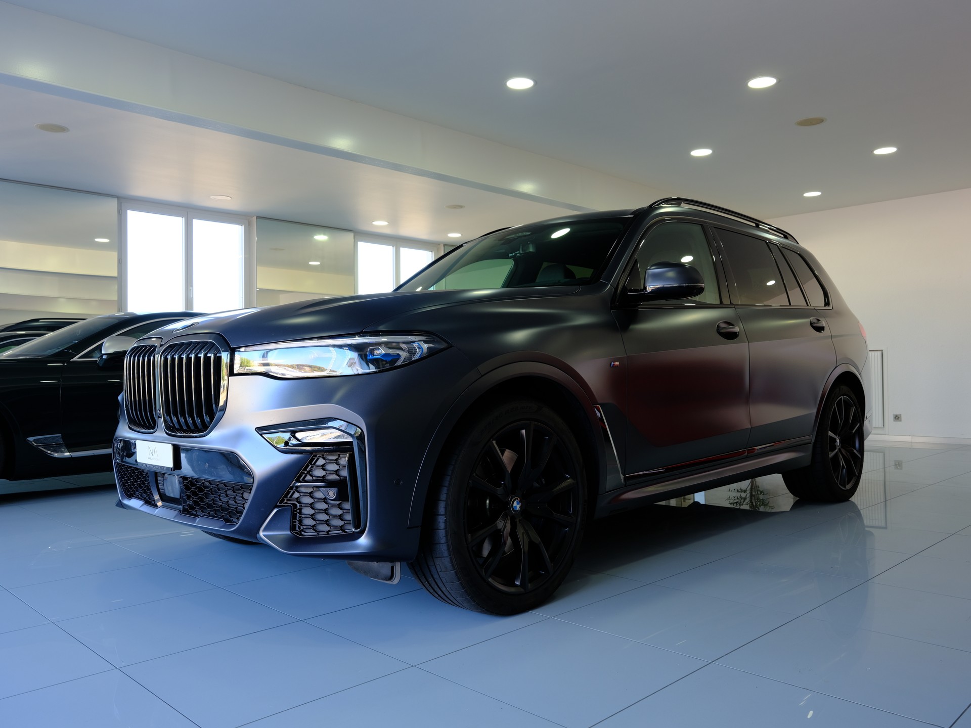 BMW X7 xDrive M50i Steptronic *EDITION DARK SHADOW* *6-SITZER*-image-3
