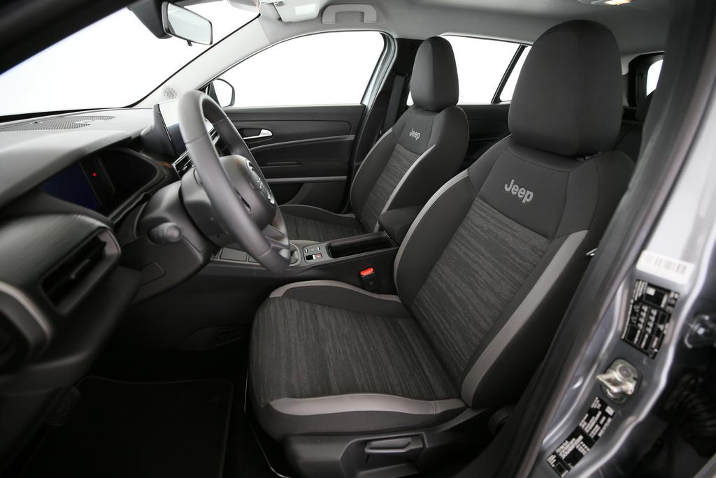 JEEP Avenger Longitude-image-1