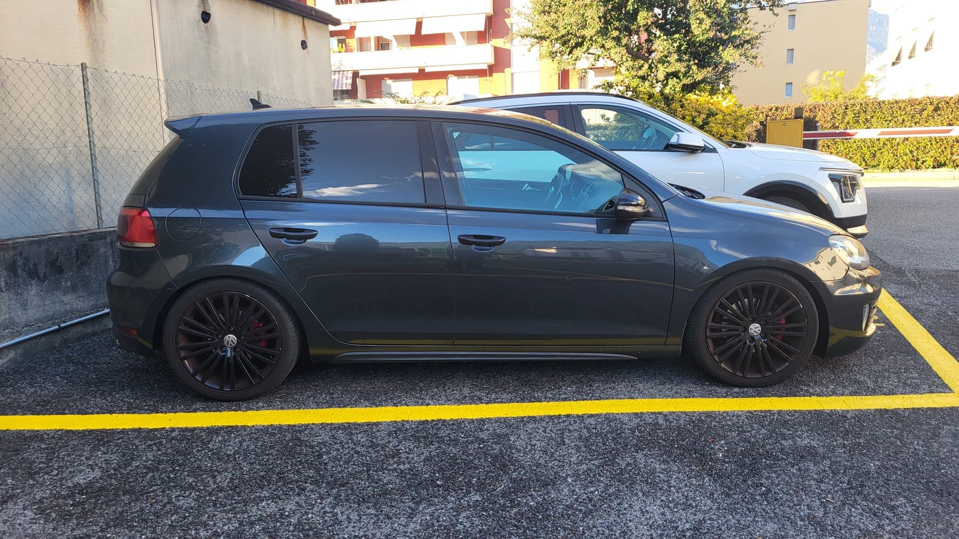 VW Golf 2.0 TSI GTI DSG-image-2