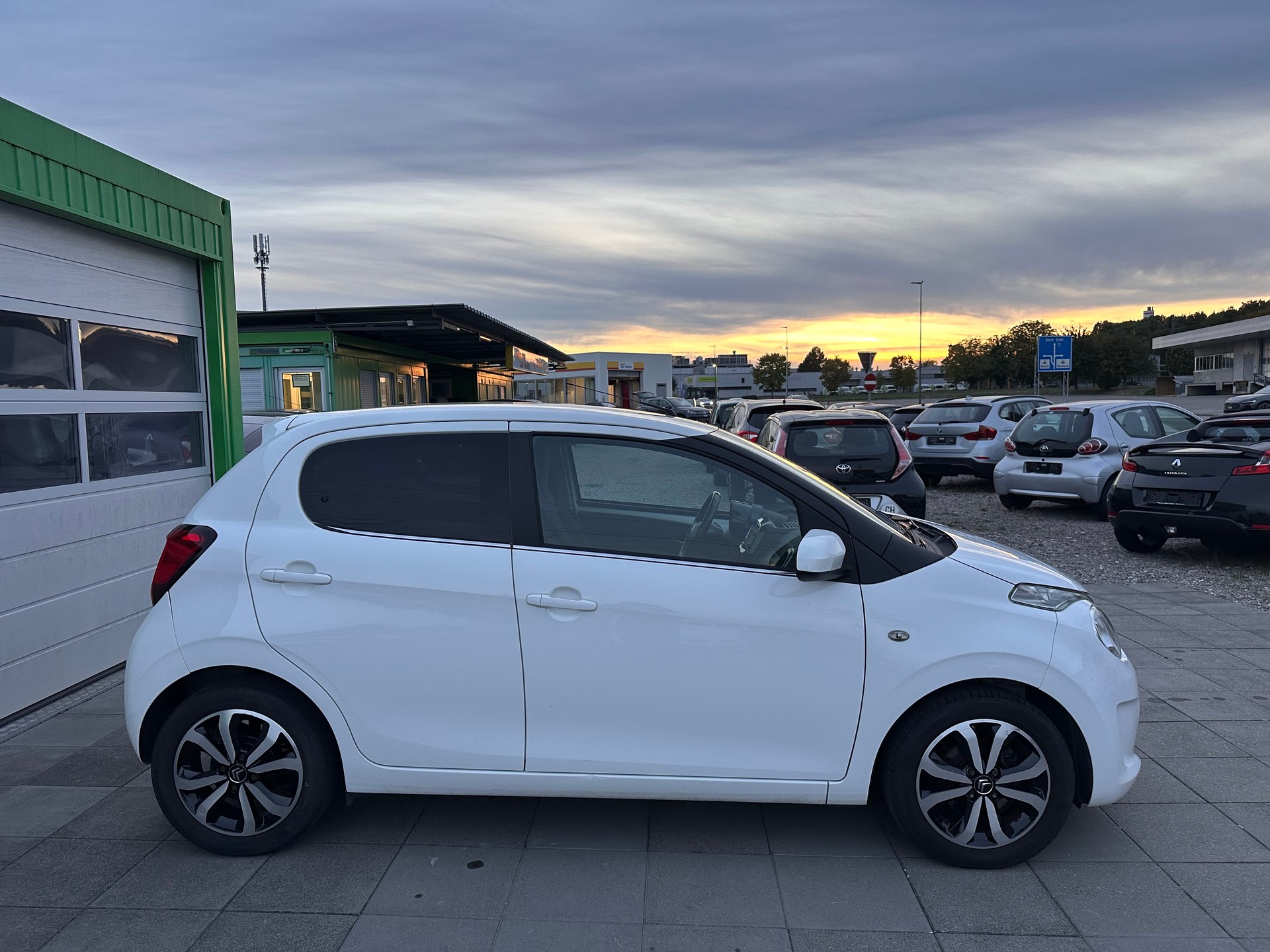 CITROEN C1 1.2 VTi Feel-image-12