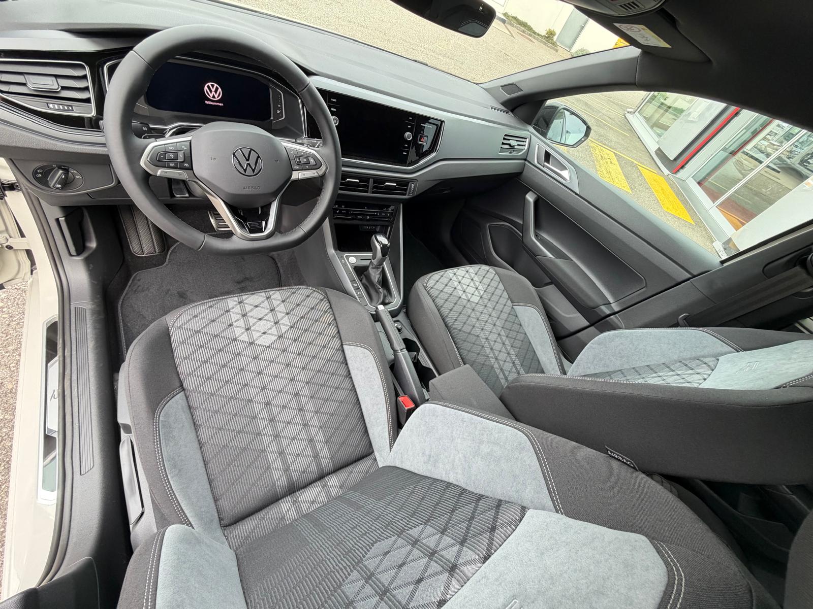 VW Polo 1.0 TSI R-Line United DSG-image-12