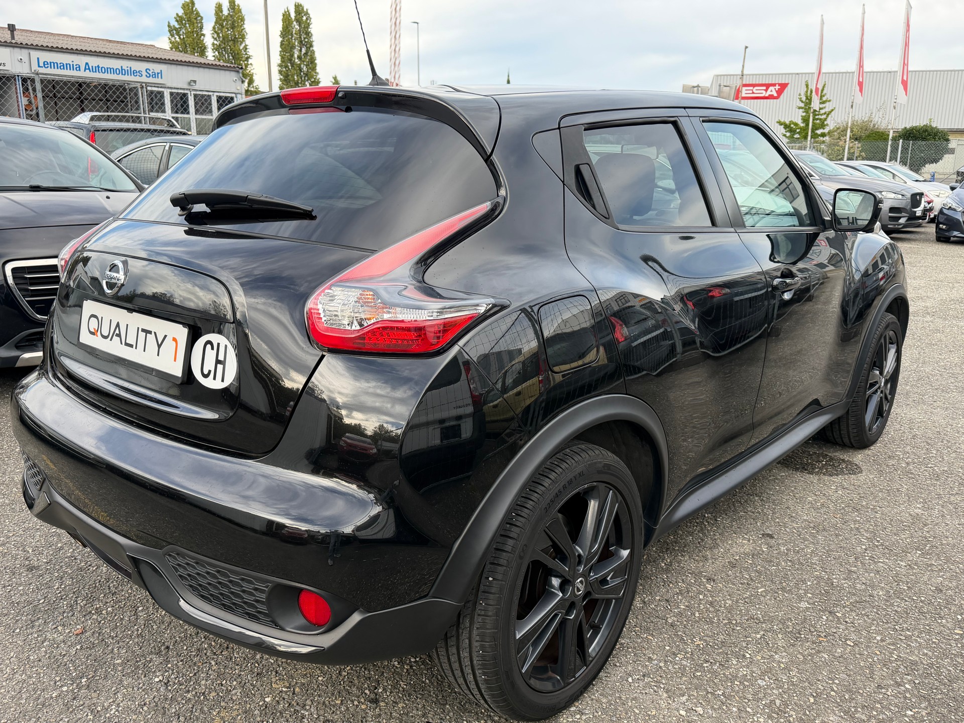 NISSAN Juke 1.6 DIG-T Swiss Edition 4x4 Xtronic M-CVT-image-3