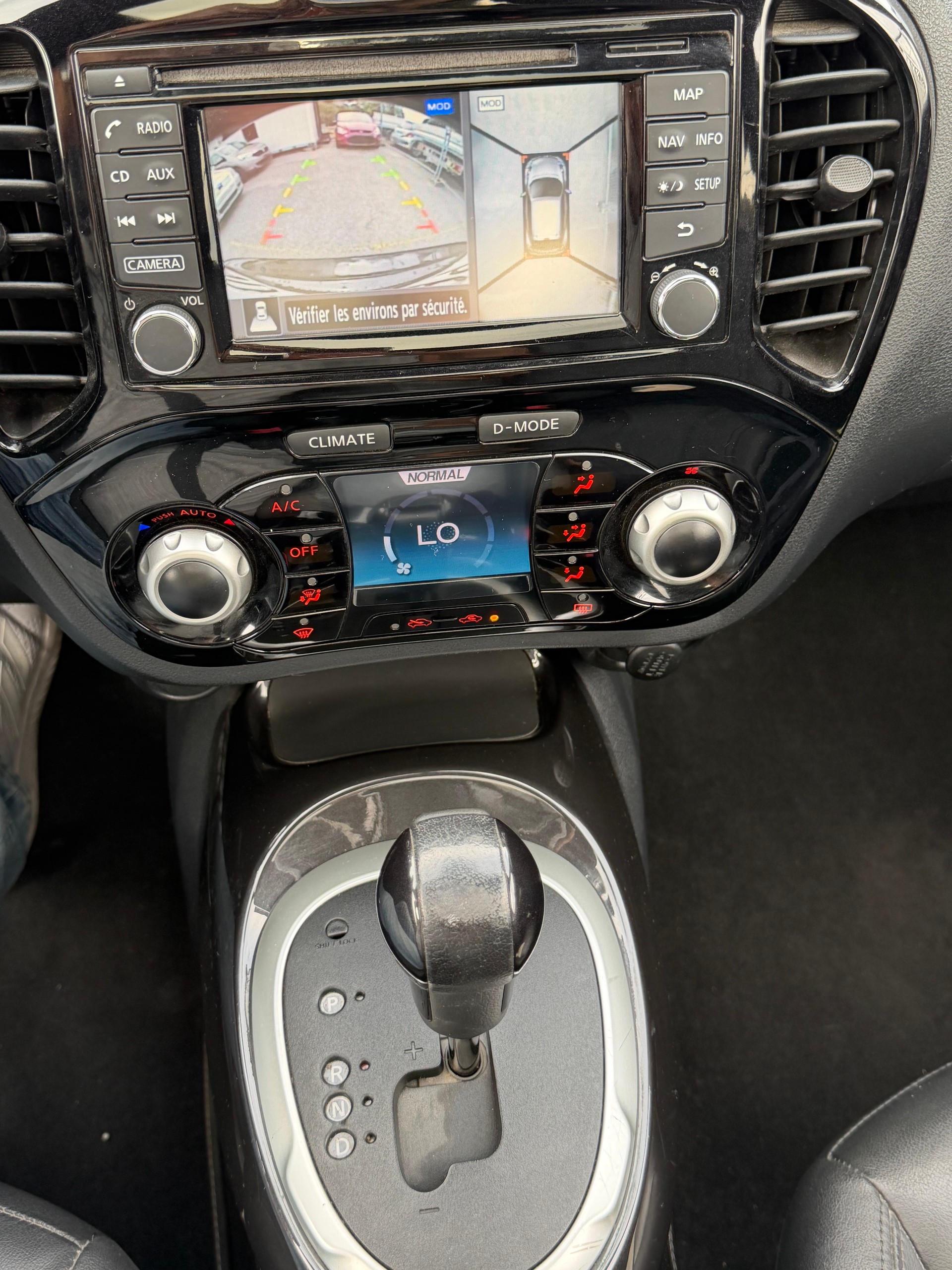NISSAN Juke 1.6 DIG-T Swiss Edition 4x4 Xtronic M-CVT-image-11
