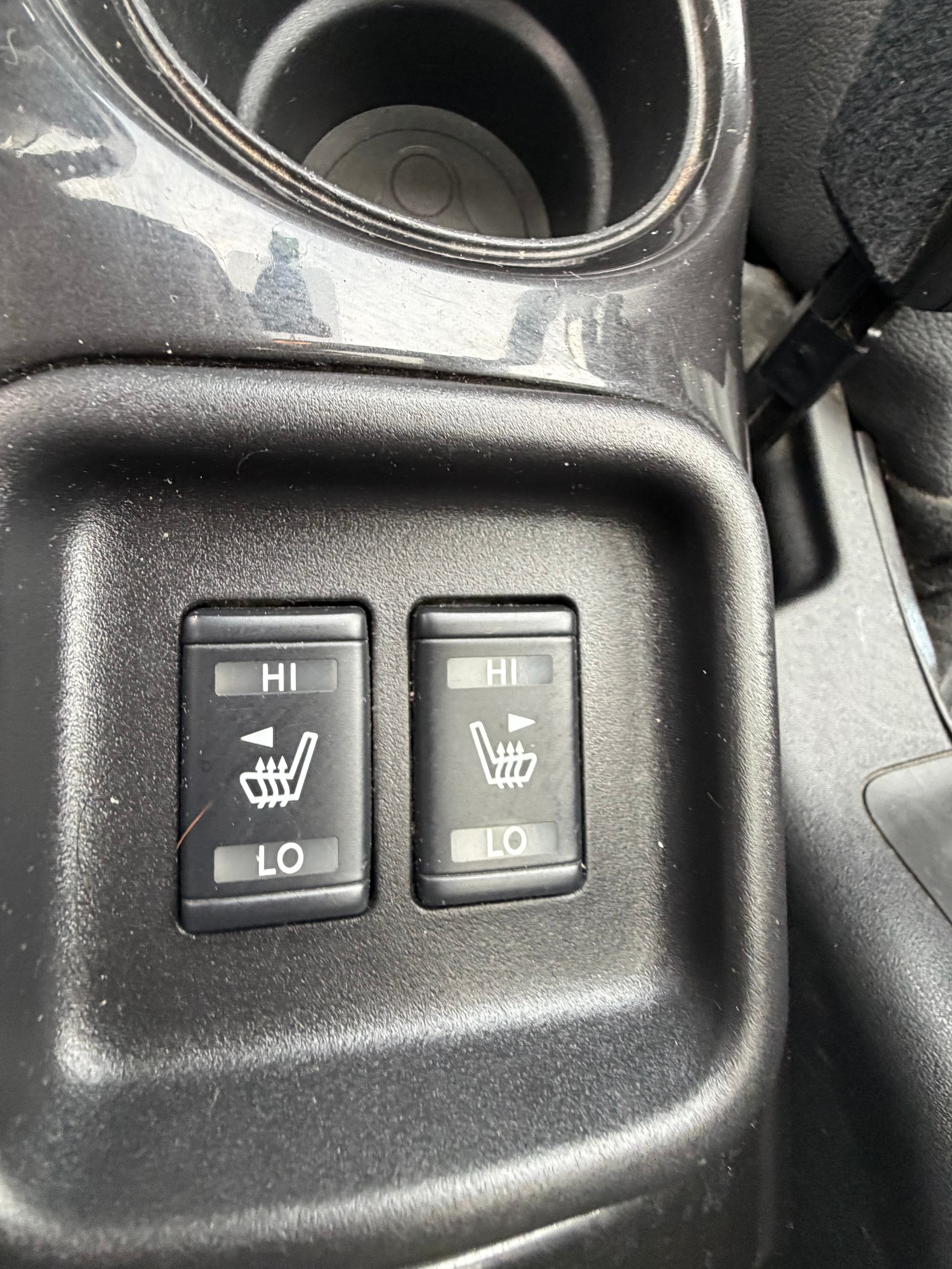 NISSAN Juke 1.6 DIG-T Swiss Edition 4x4 Xtronic M-CVT-image-13