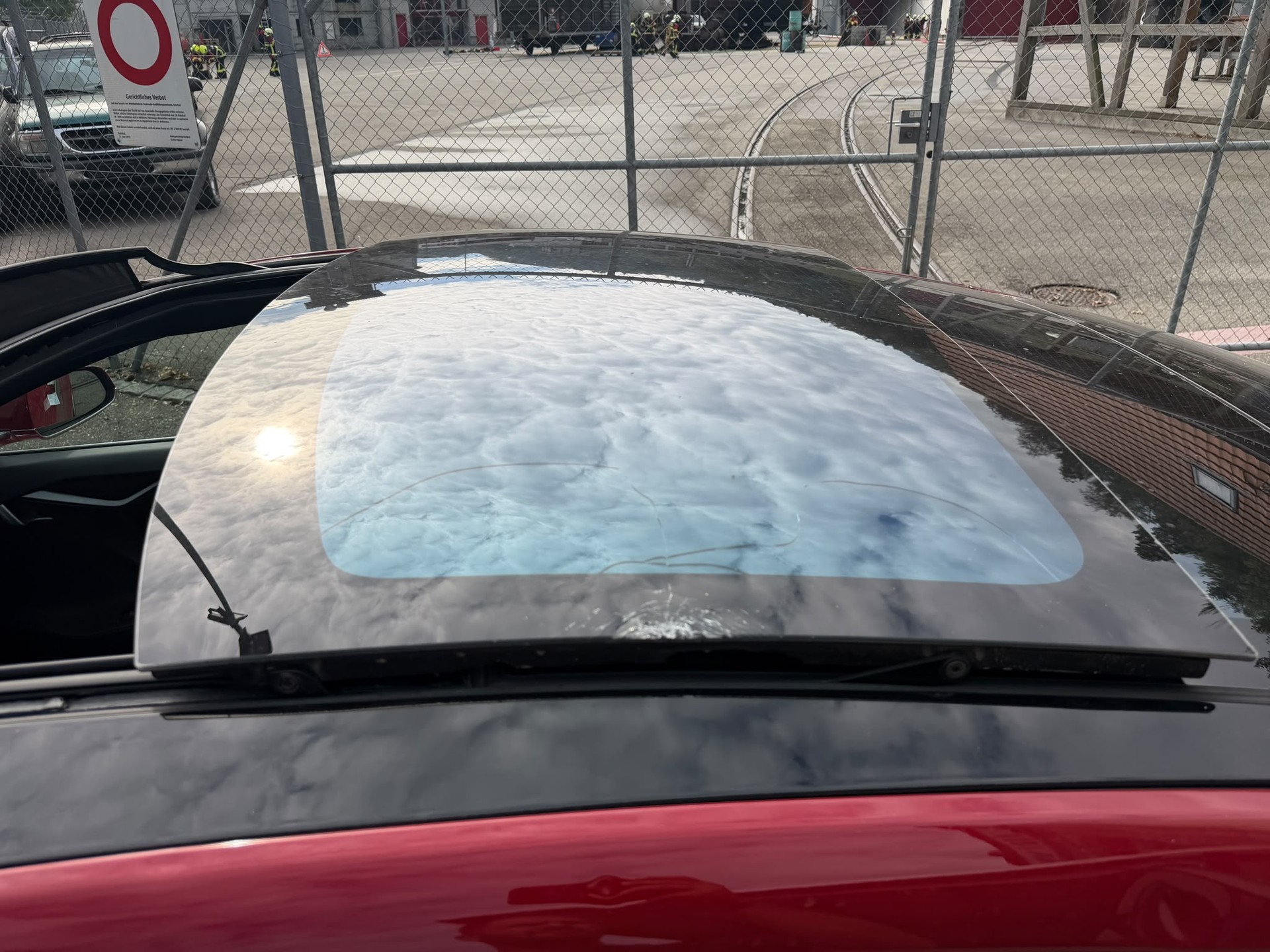 TESLA Model S 100 D-image-5