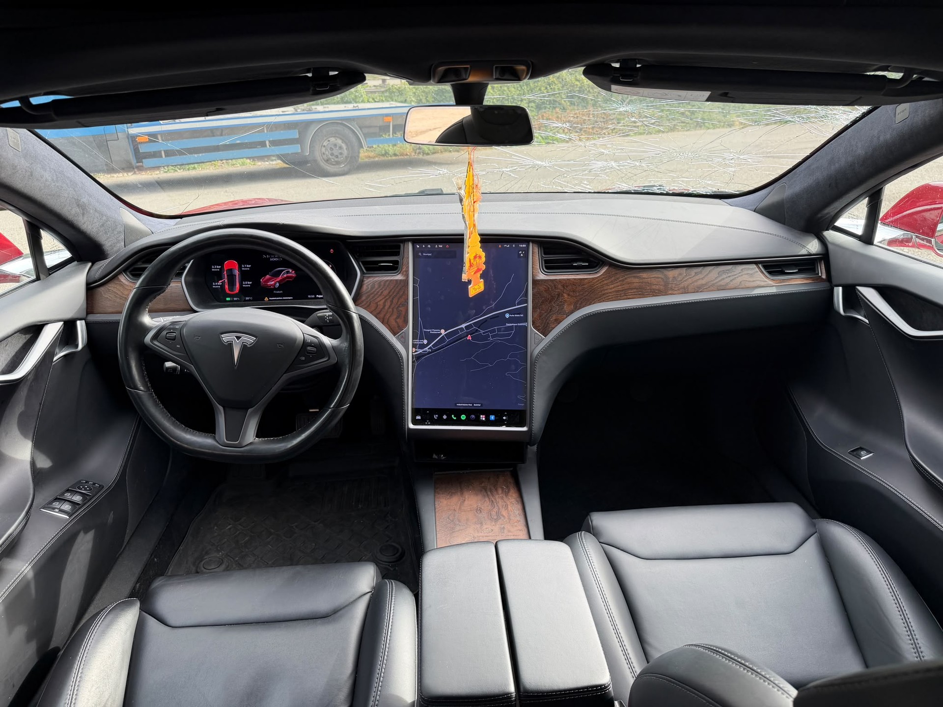 TESLA Model S 100 D-image-4