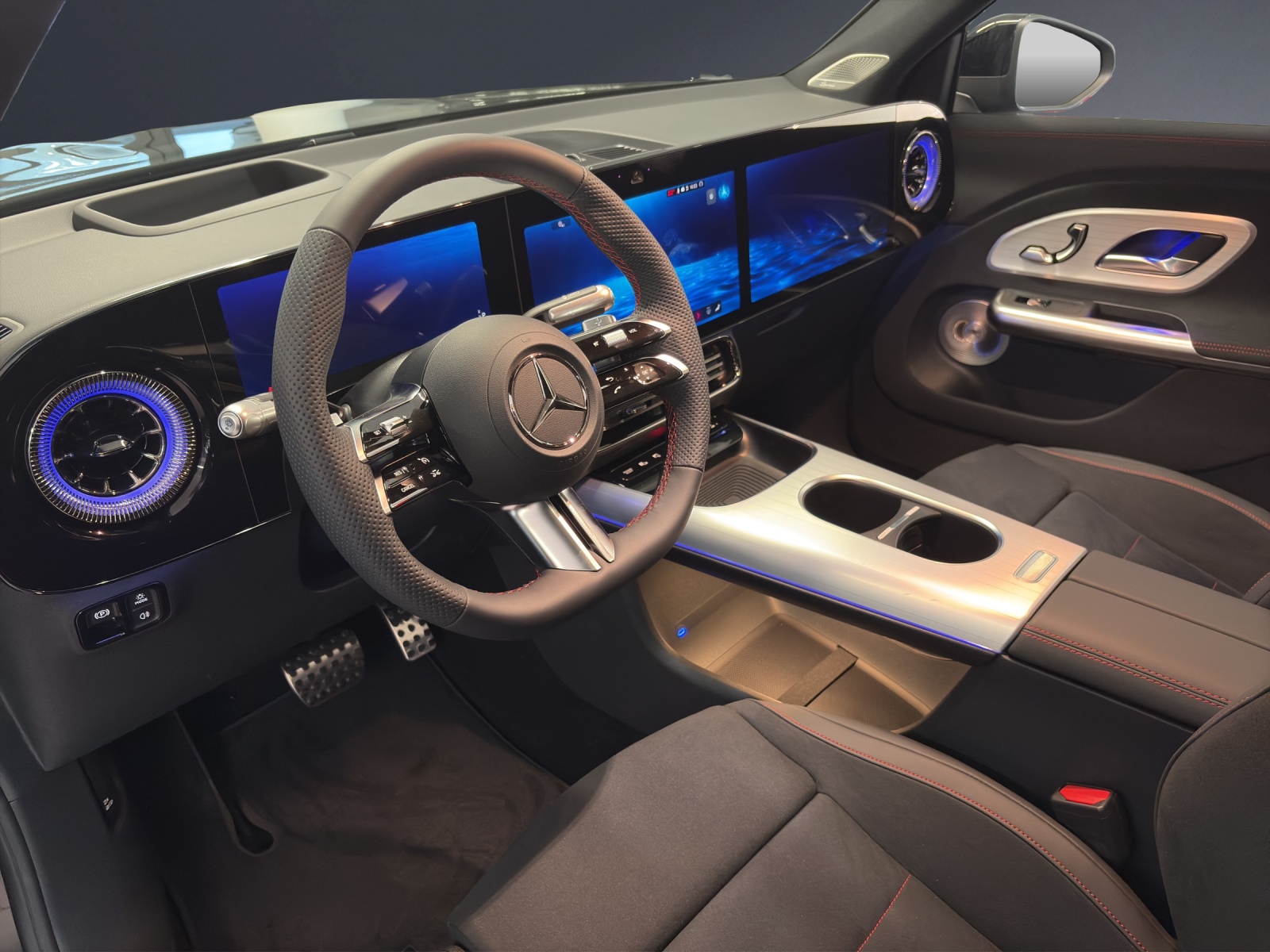 MERCEDES-BENZ GLB 200 4MATIC-image-6