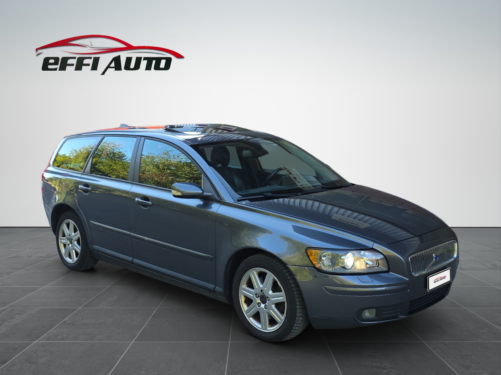 VOLVO V50 2.0D Momentum-image-5