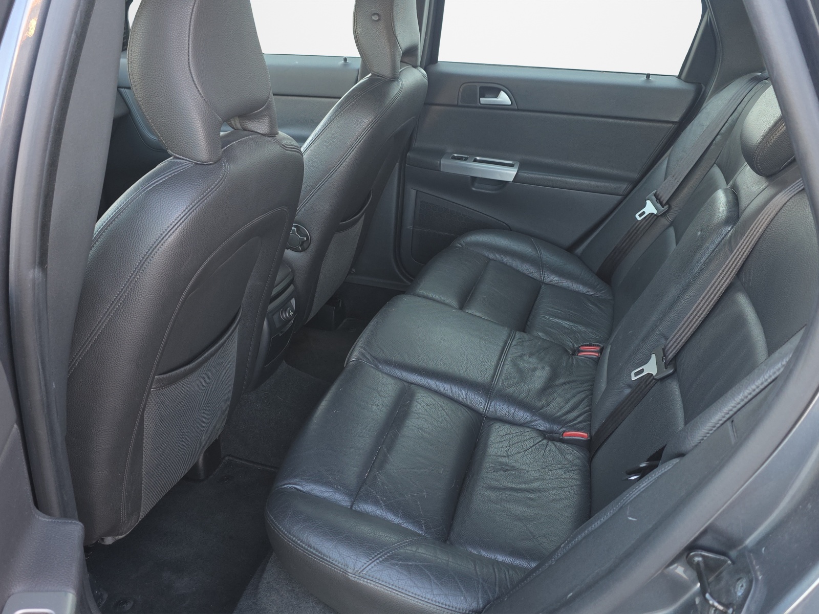 VOLVO V50 2.0D Momentum-image-10