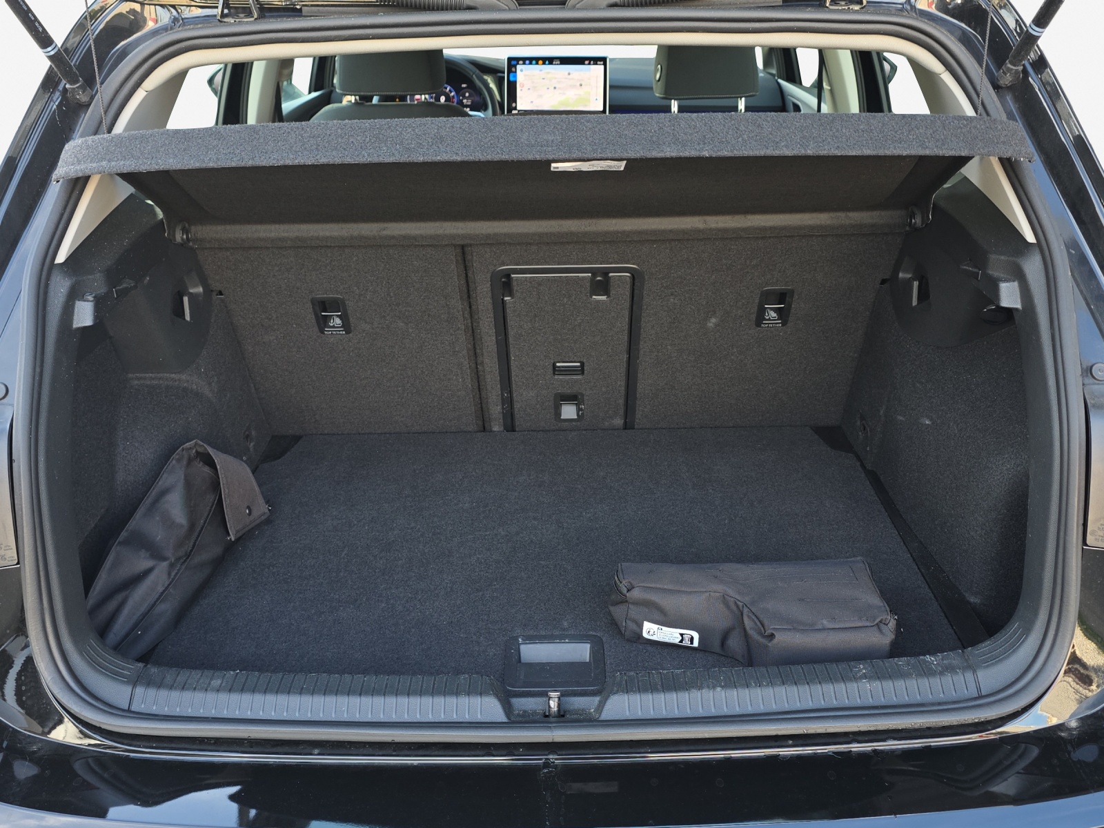 VW Golf 1.5 e TSI mHEV Life DSG-image-12