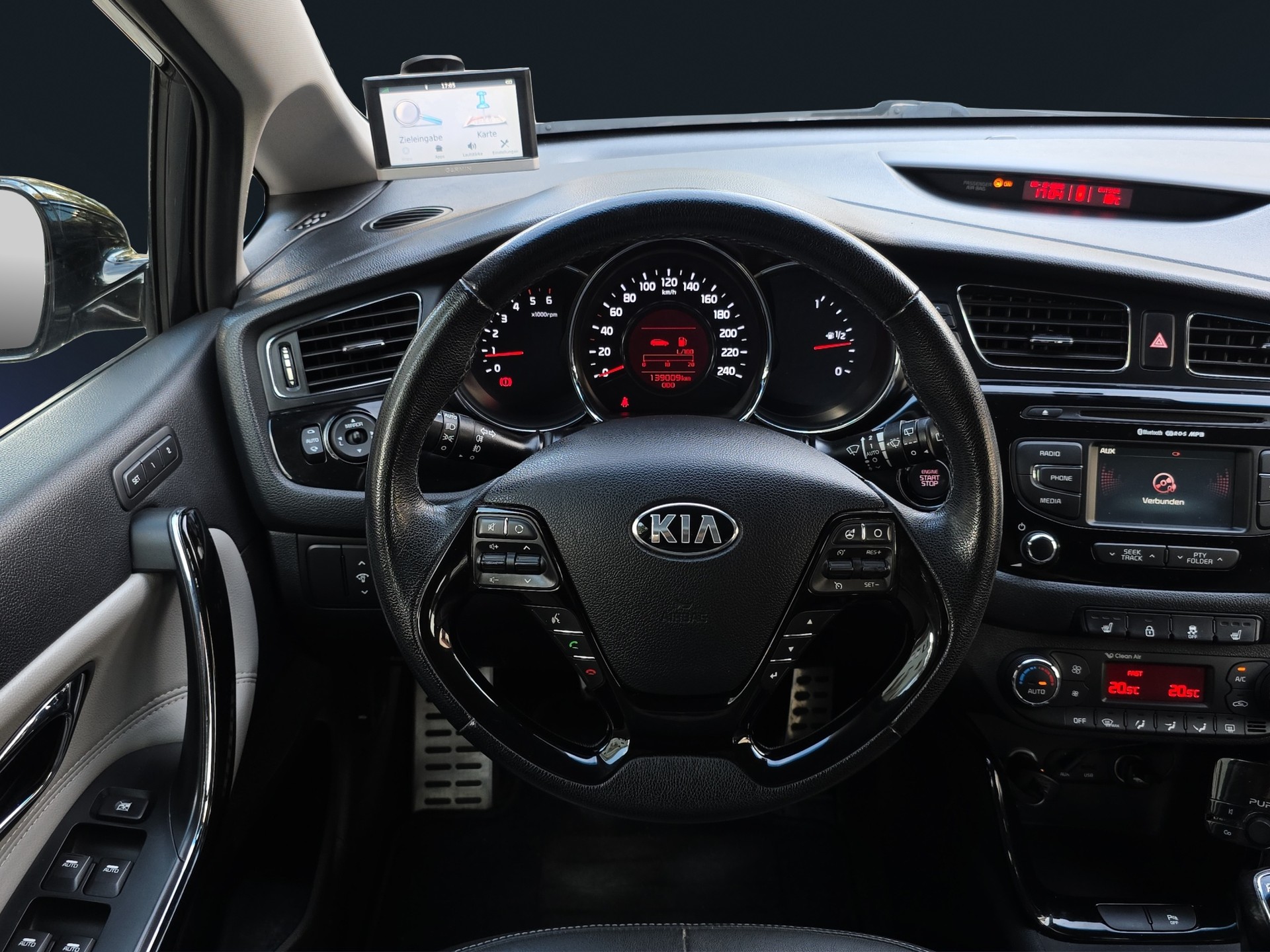 KIA Cee'd Sportswagon 1.6 CRDi Style-image-11