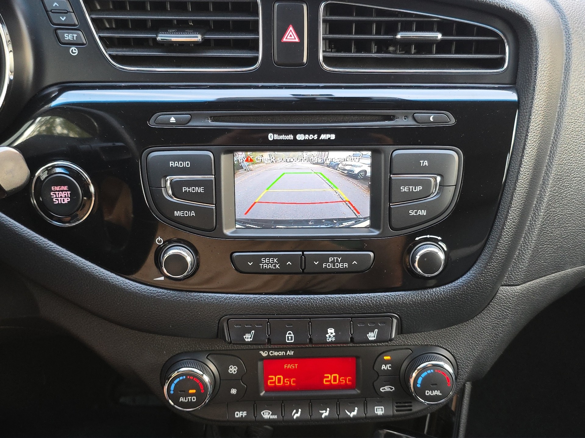 KIA Cee'd Sportswagon 1.6 CRDi Style-image-12