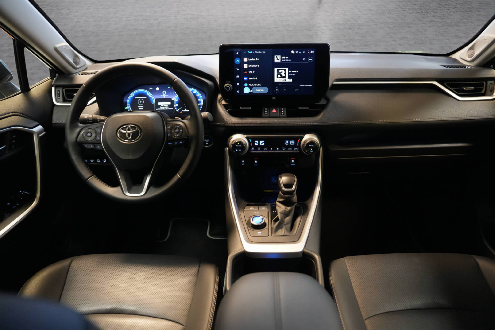 TOYOTA RAV-4 2.5 HEV Premium Luxury-image-10