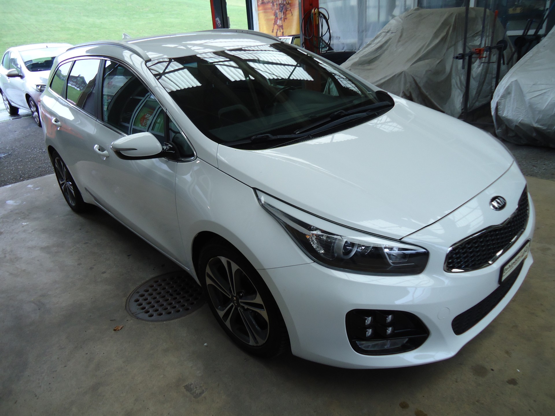 KIA Cee'd Sportswagon 1.0 T-GDi GT Line-image-1