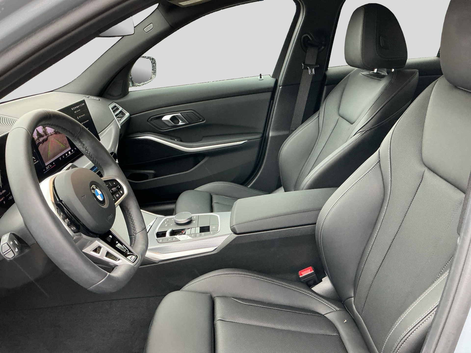 BMW 320i xDrive Steptronic M Sport-image-5