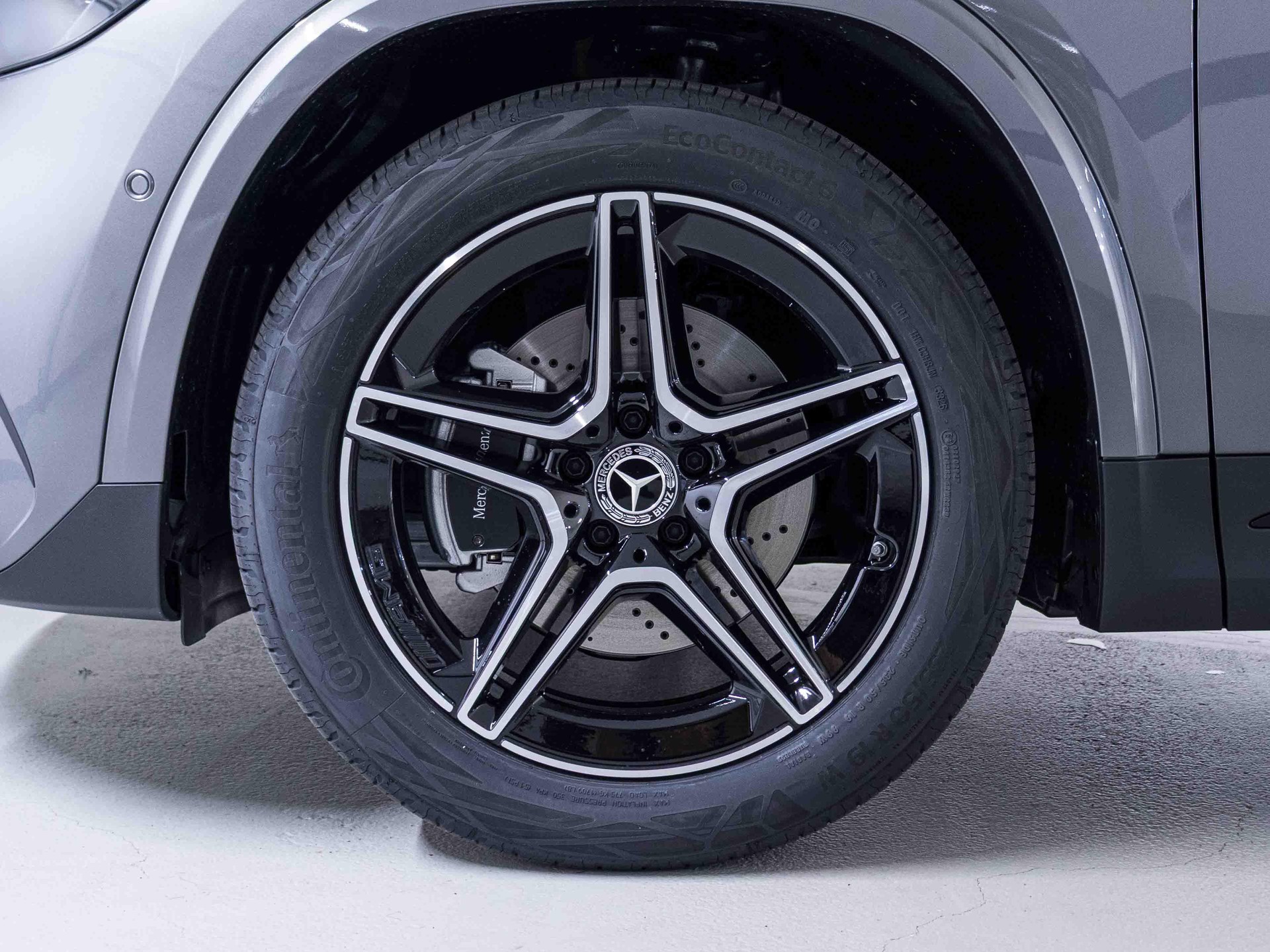 MERCEDES-BENZ GLA 200 Night Star-image-13