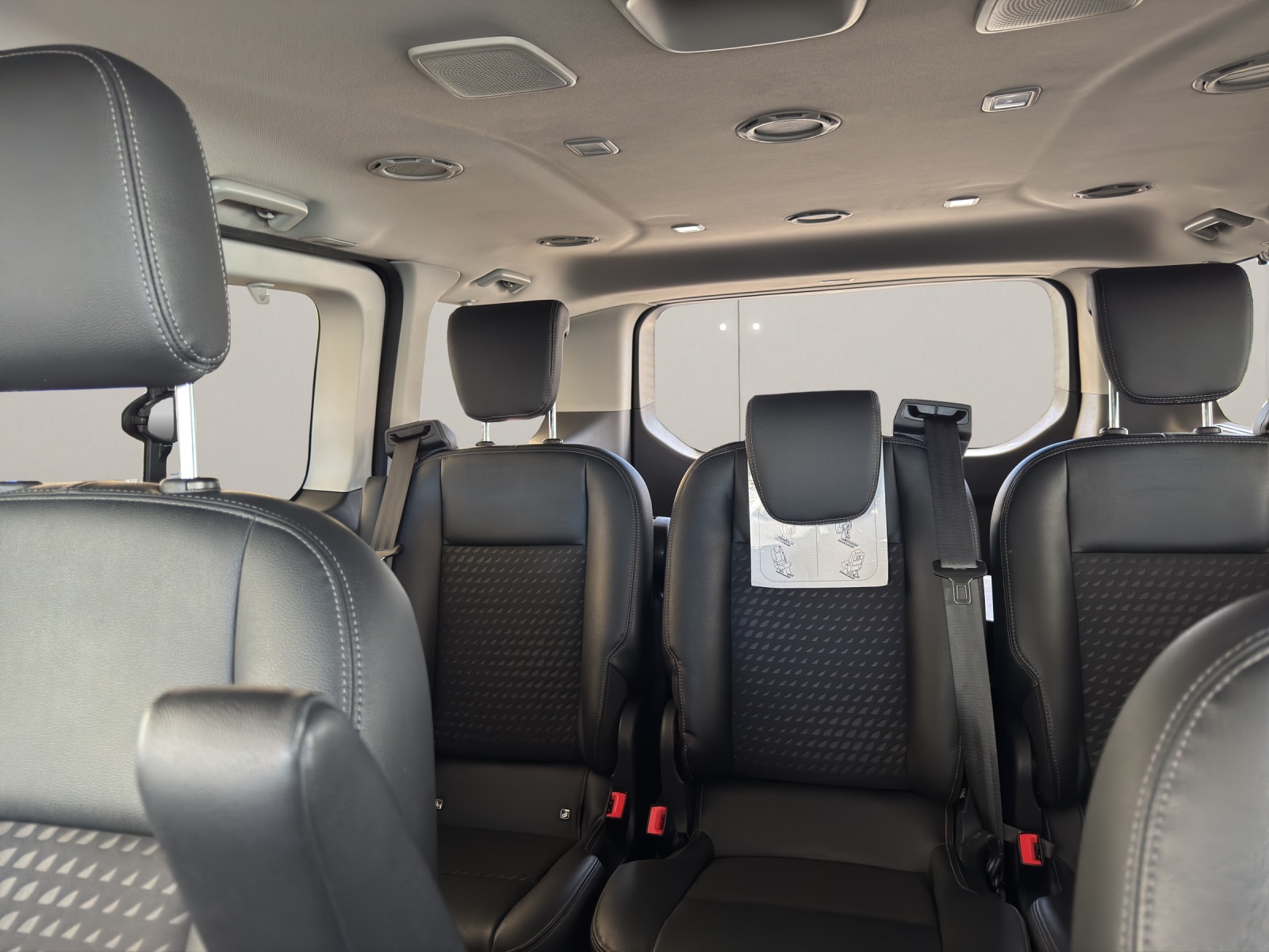 FORD Tourneo Custom Bus 320 L1 2.0 TDCi 170PS Sport Titanium 8-Plätzer-image-21